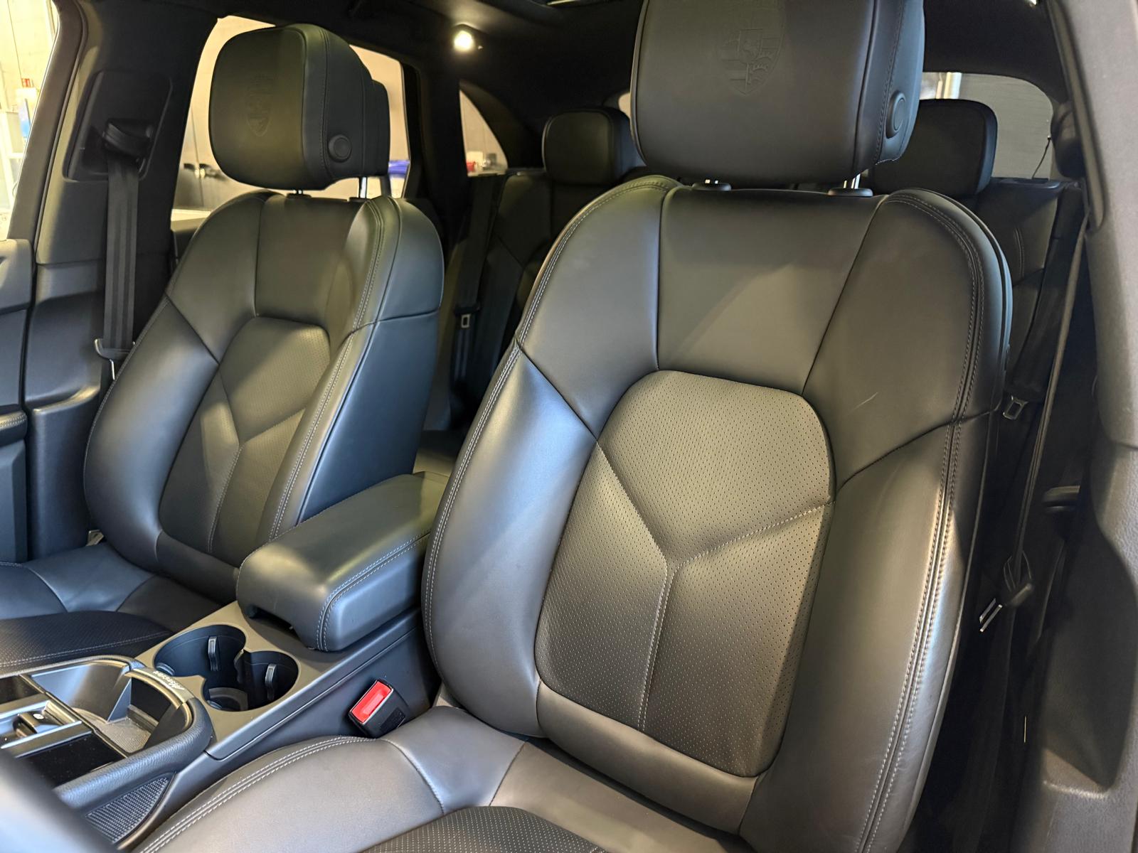 PORSCHE Macan S PDK-image-12