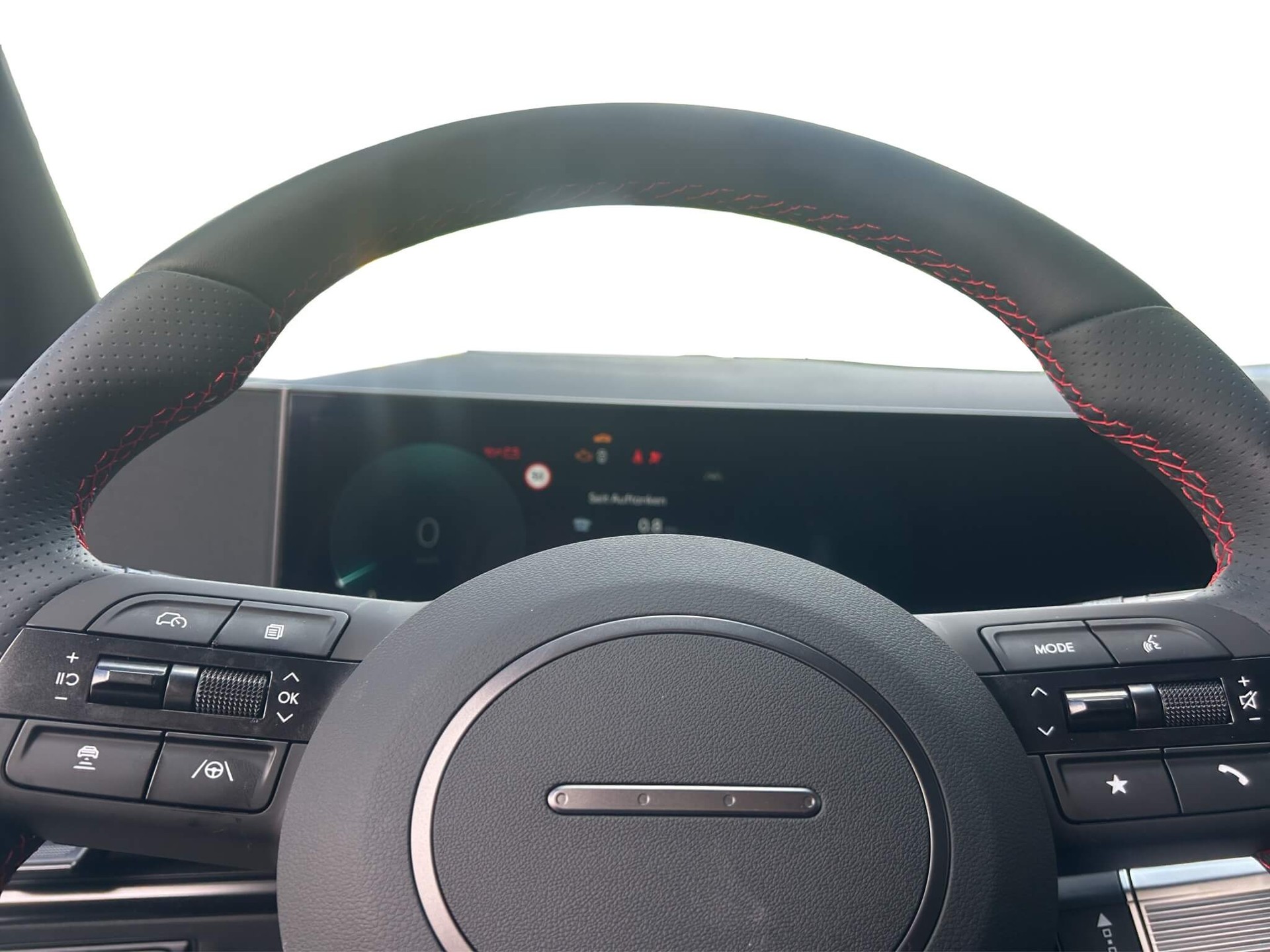HYUNDAI Tucson 1.6 T-GDi HEV N-Line 4WD-image-8