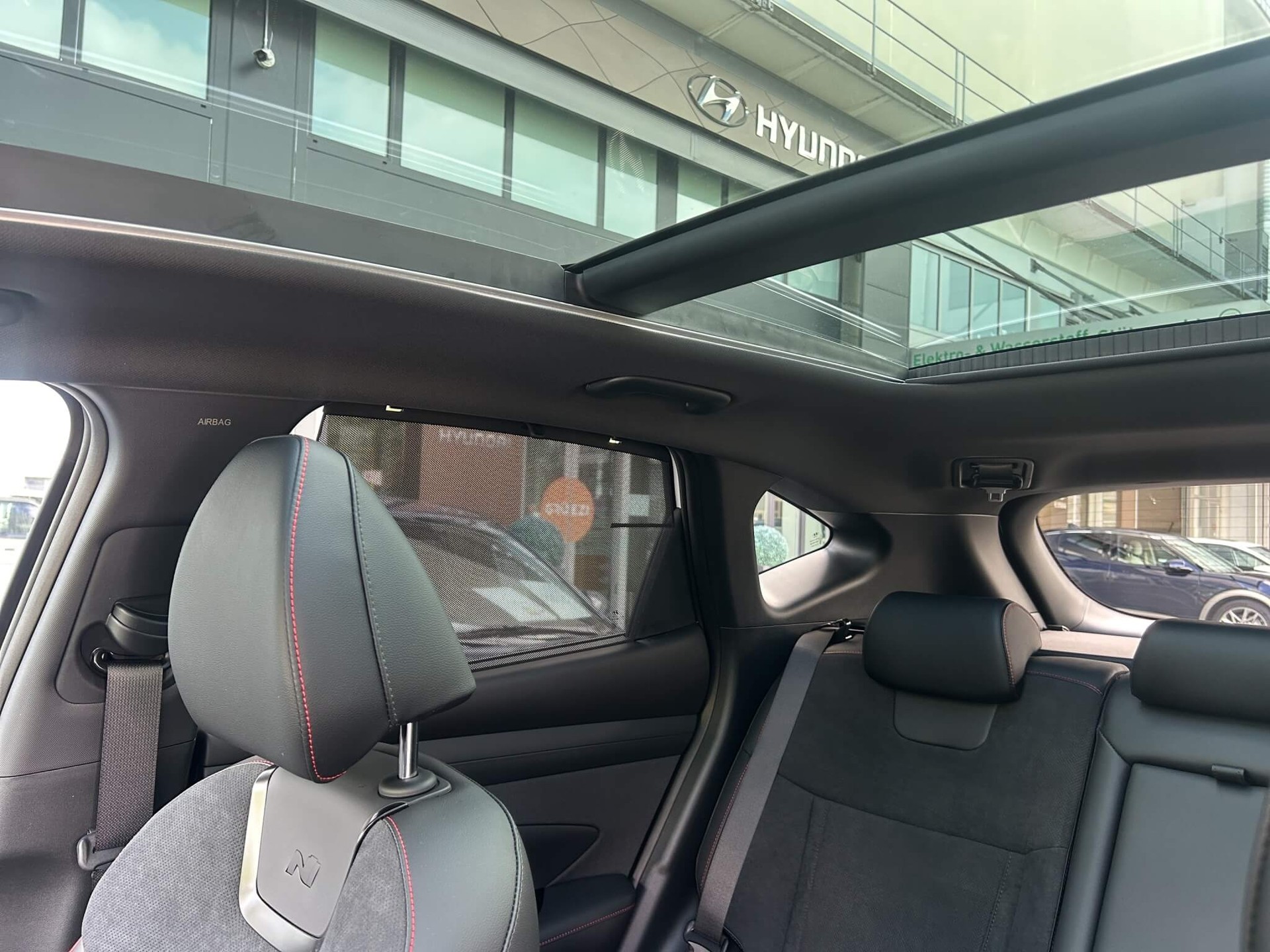 HYUNDAI Tucson 1.6 T-GDi HEV N-Line 4WD-image-11