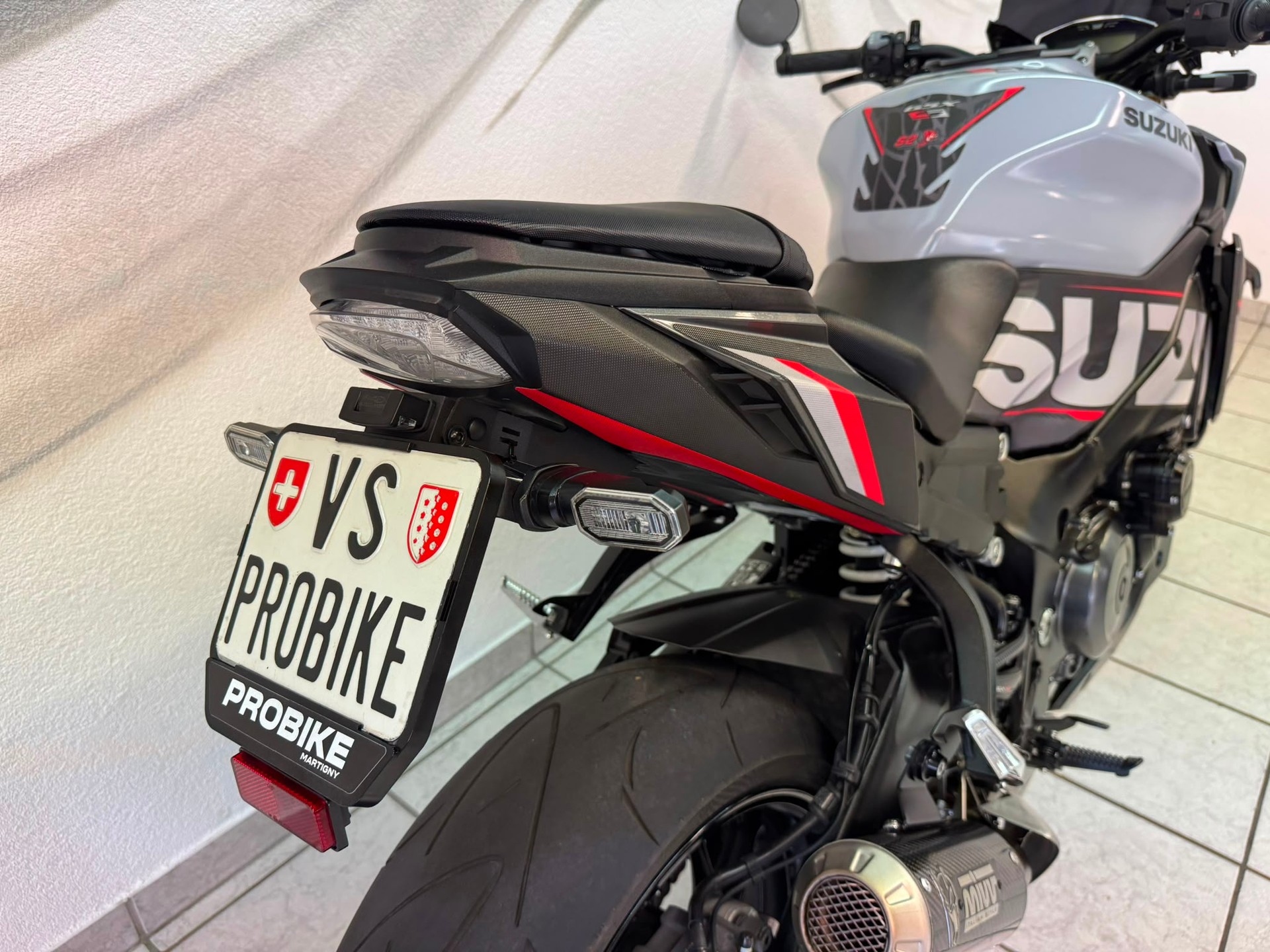 SUZUKI GSX-S 1000-image-8