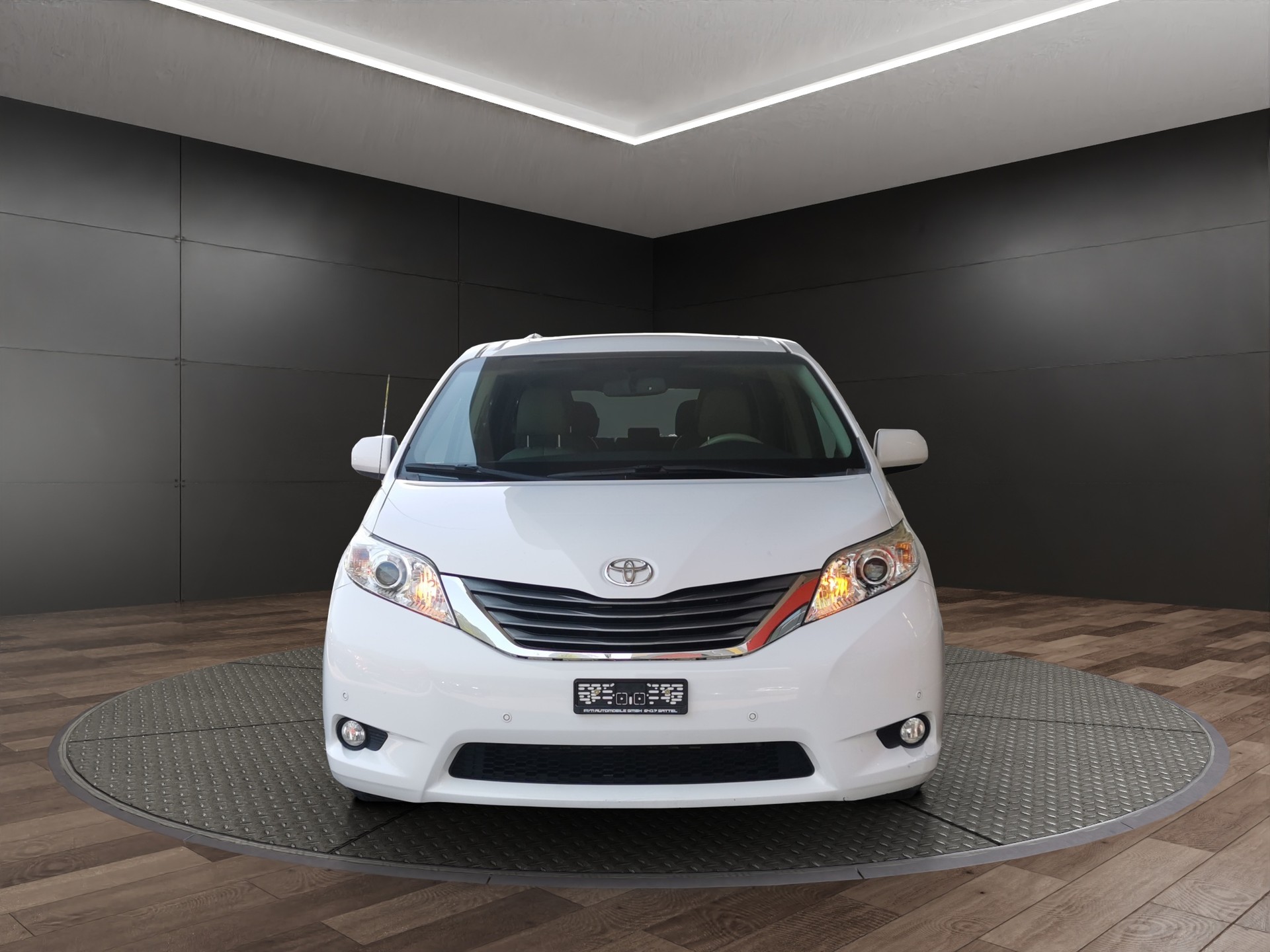 TOYOTA Sienna 3.5 A 4WD-image-2