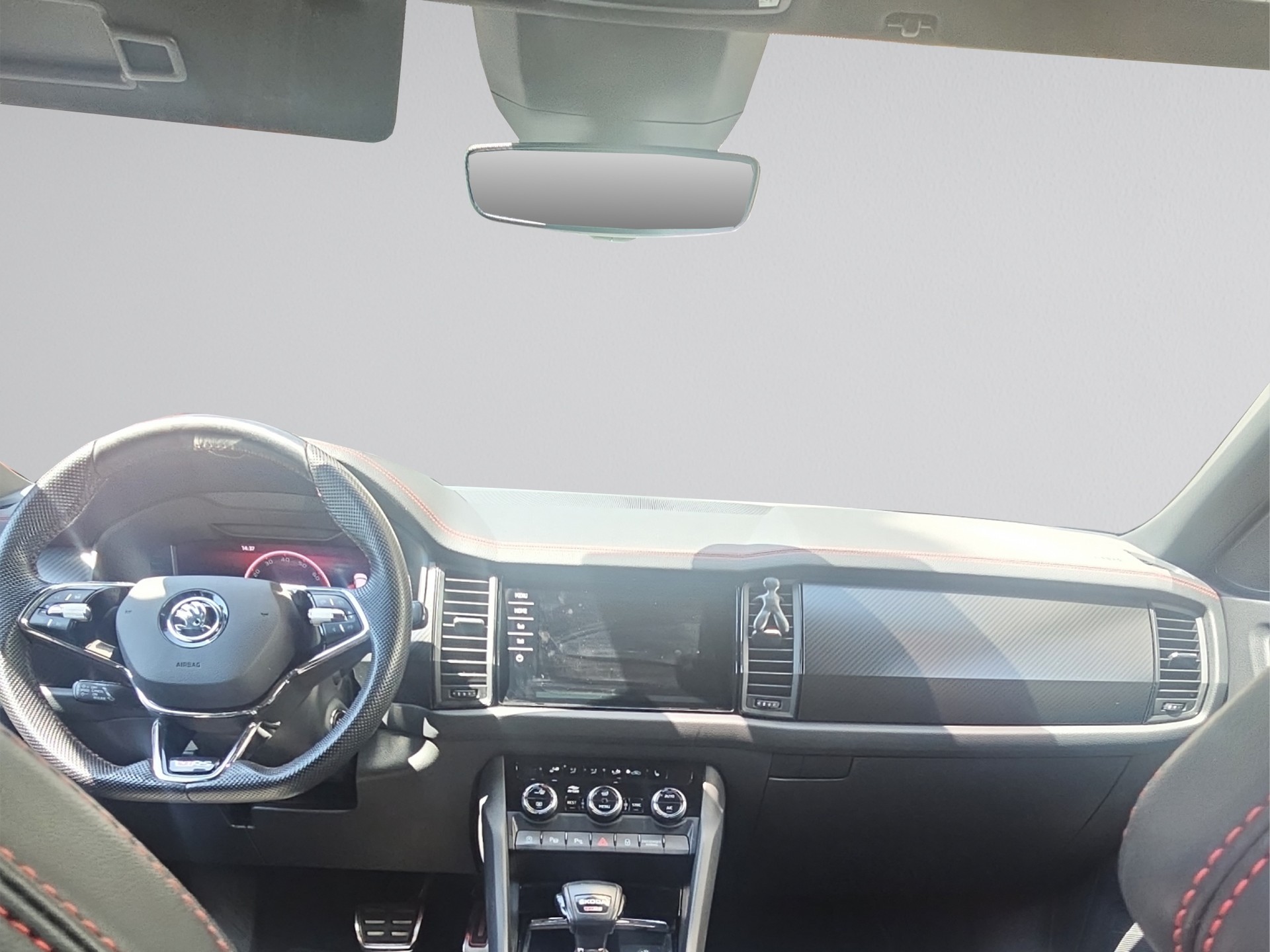 SKODA Kodiaq 2.0 TSI 4x4 RS-image-10