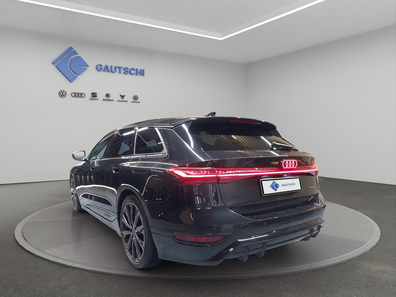 AUDI A6 Avant e-tron quattro-image-2