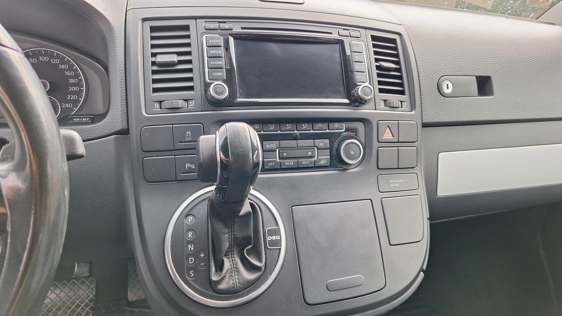 VW T5 Multivan 2.0 Bi-TDI CR Highline 4Motion DSG-image-4