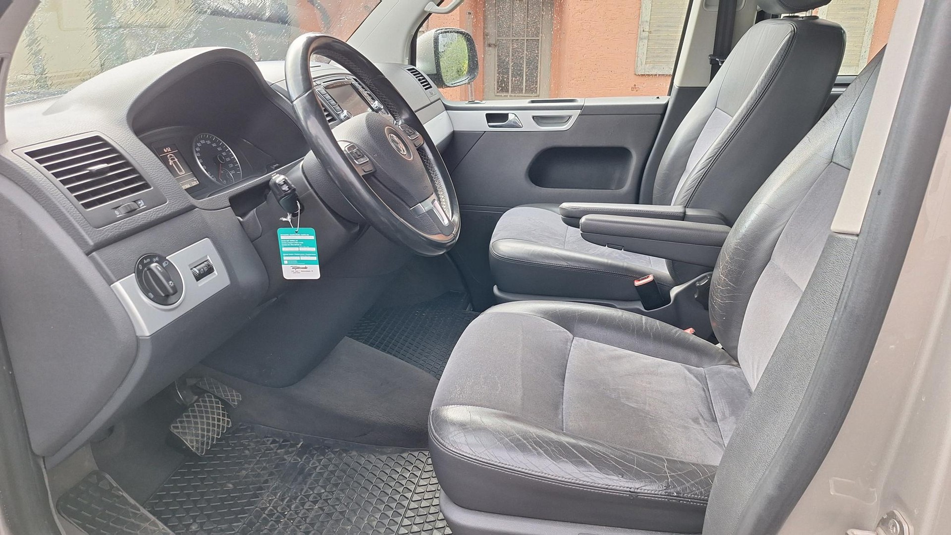 VW T5 Multivan 2.0 Bi-TDI CR Highline 4Motion DSG-image-2