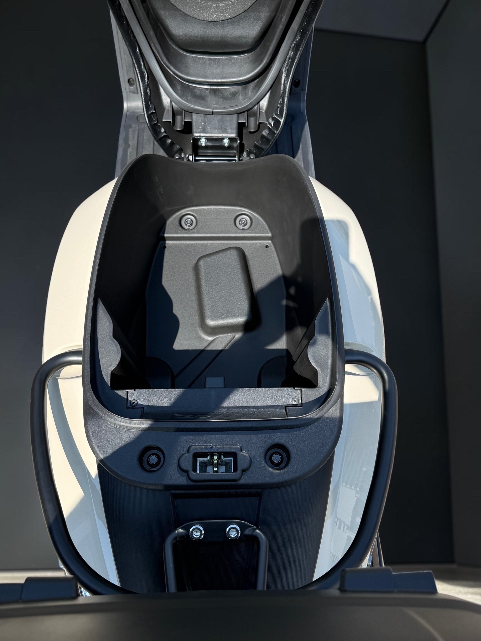 KYMCO Like 125i ABS Topcase-image-4