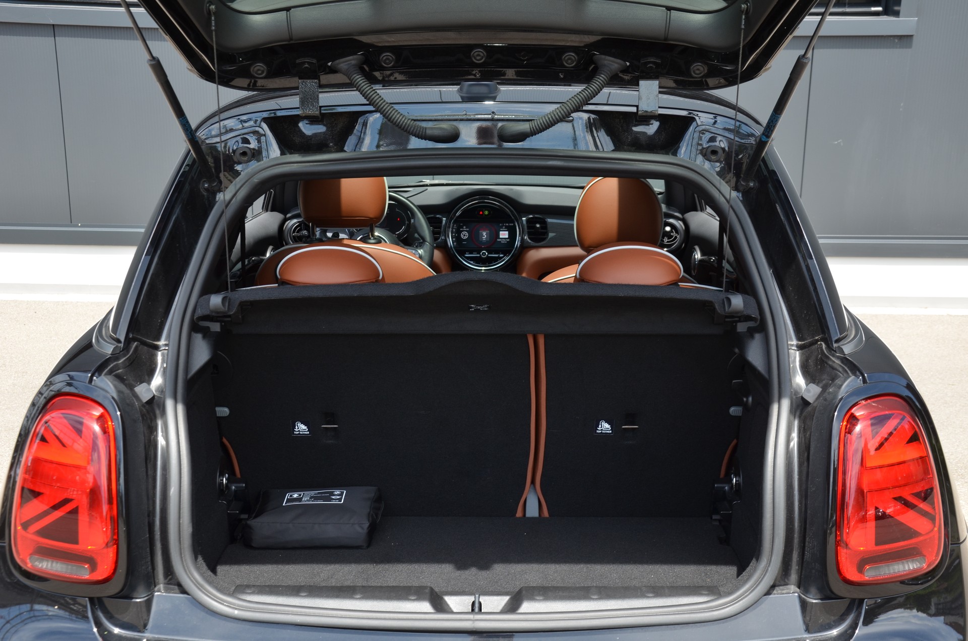 MINI Cooper S Trafalgar Edition Steptronic DKG-image-8