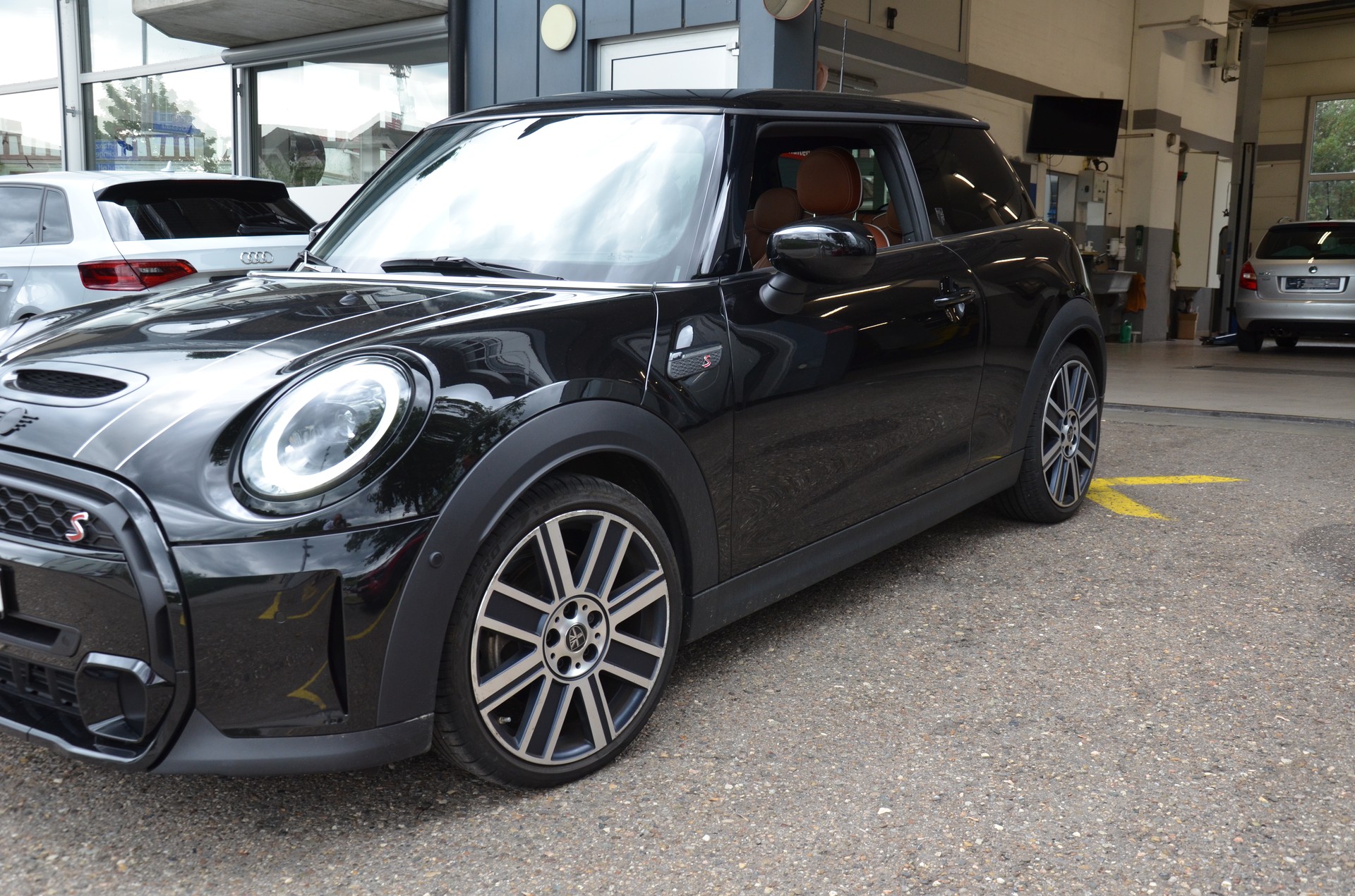 MINI Cooper S Trafalgar Edition Steptronic DKG-image-0