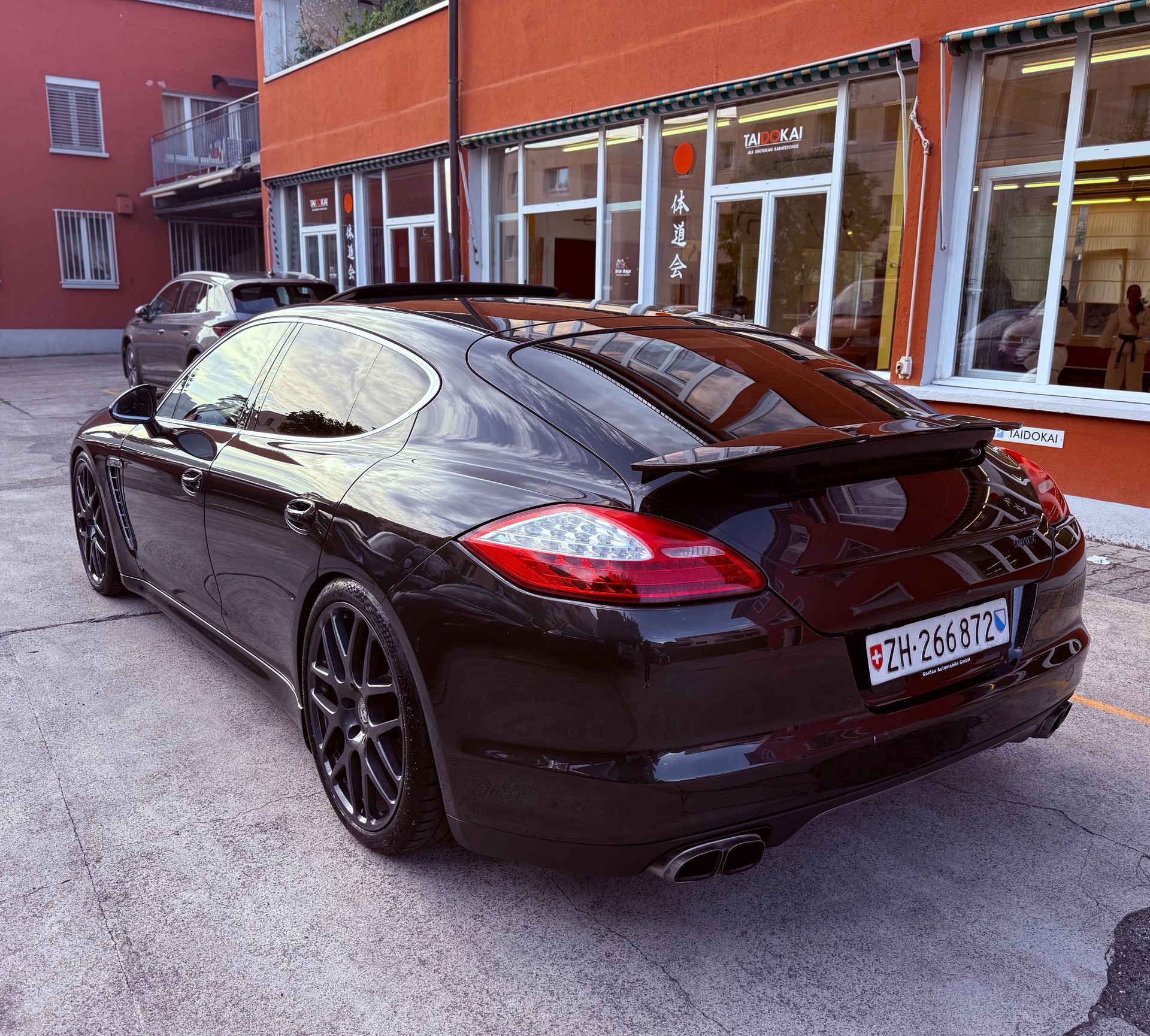 PORSCHE Panamera Turbo 4.8 PDK-image-3