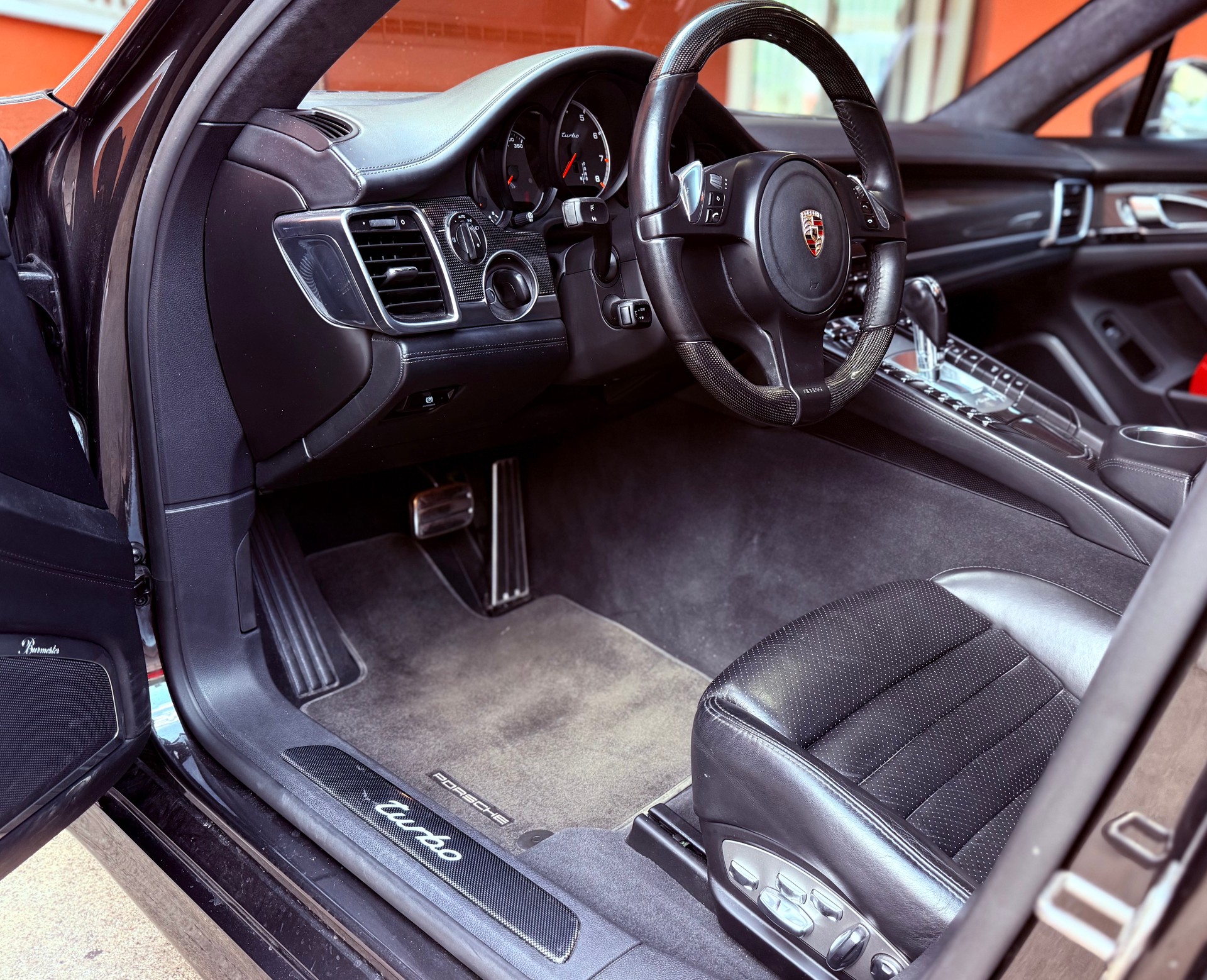 PORSCHE Panamera Turbo 4.8 PDK-image-6