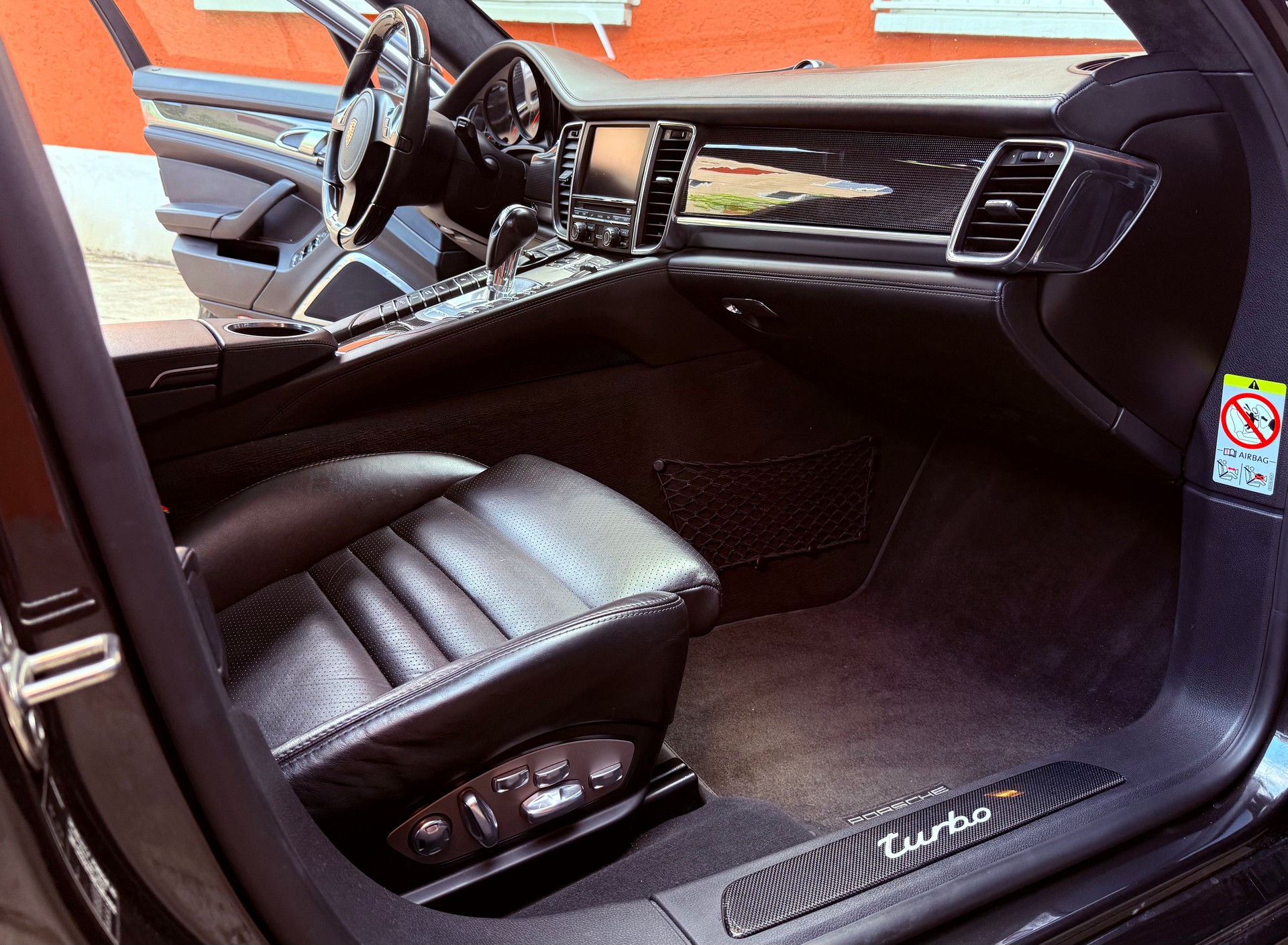 PORSCHE Panamera Turbo 4.8 PDK-image-7