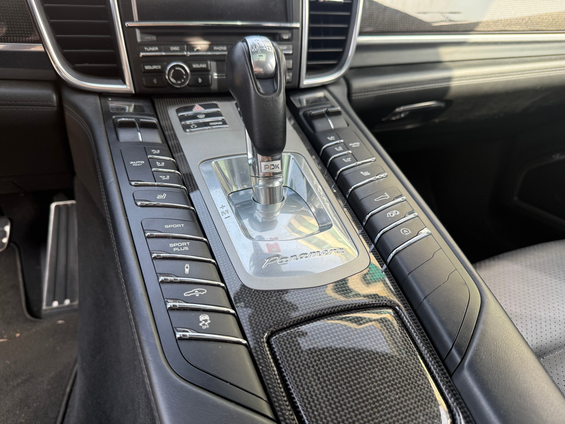 PORSCHE Panamera Turbo 4.8 PDK-image-8