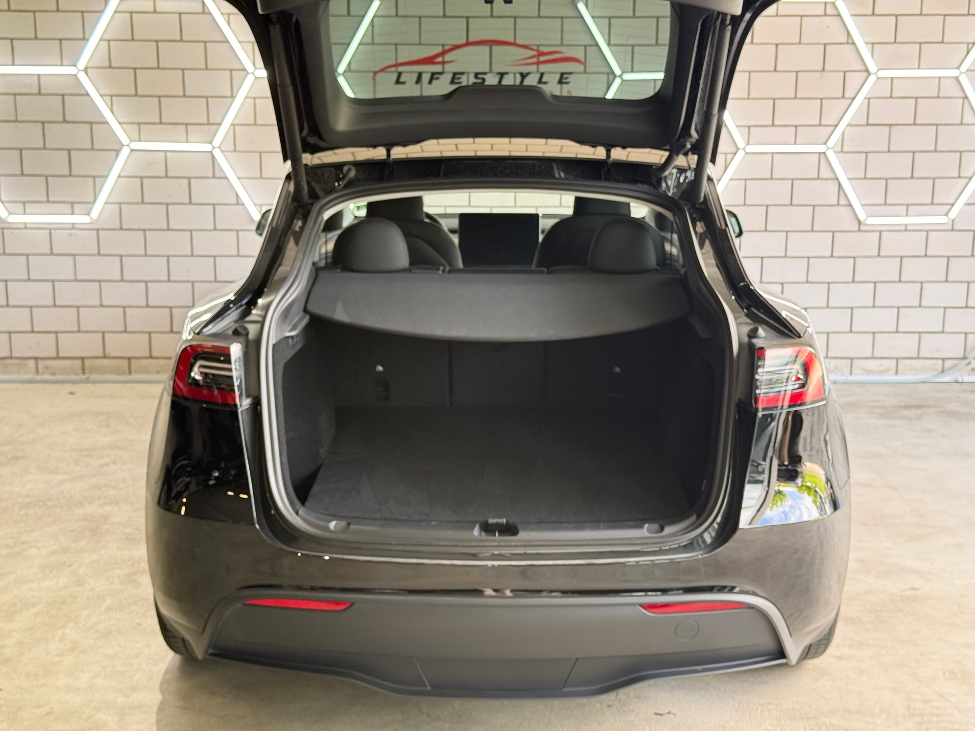 TESLA Model Y Performance-image-13