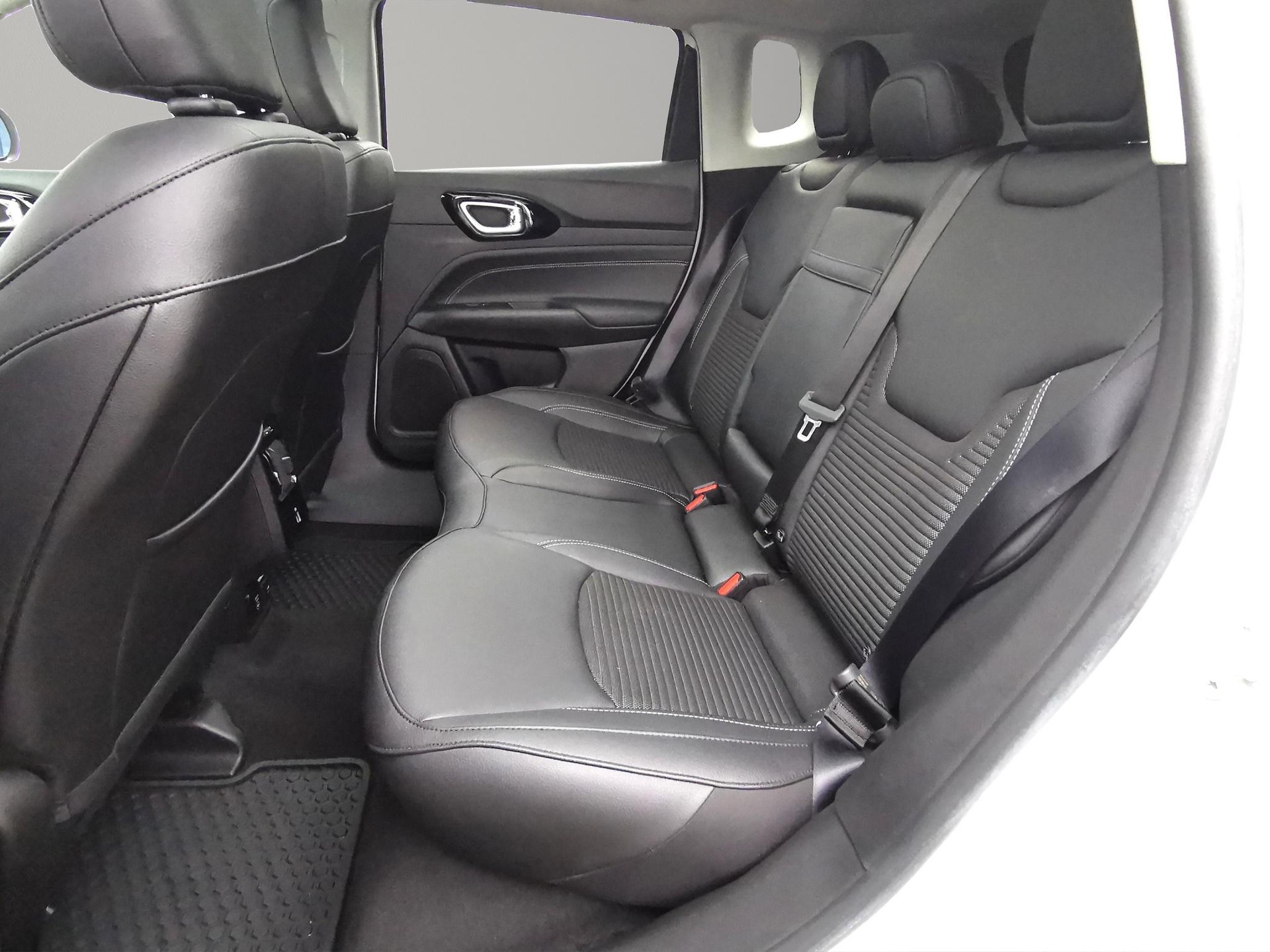 JEEP Compass 1.3 Turbo Limited-image-7
