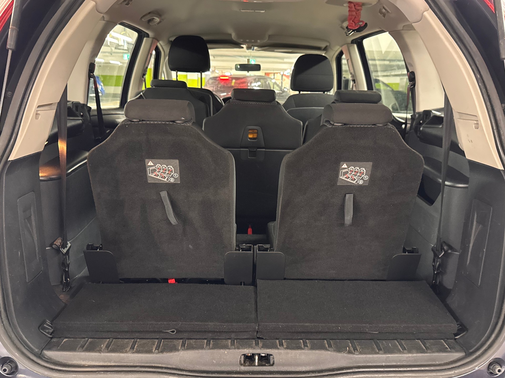 CITROEN Grand C4 Picasso 1.6i 16V Swiss Style-image-7
