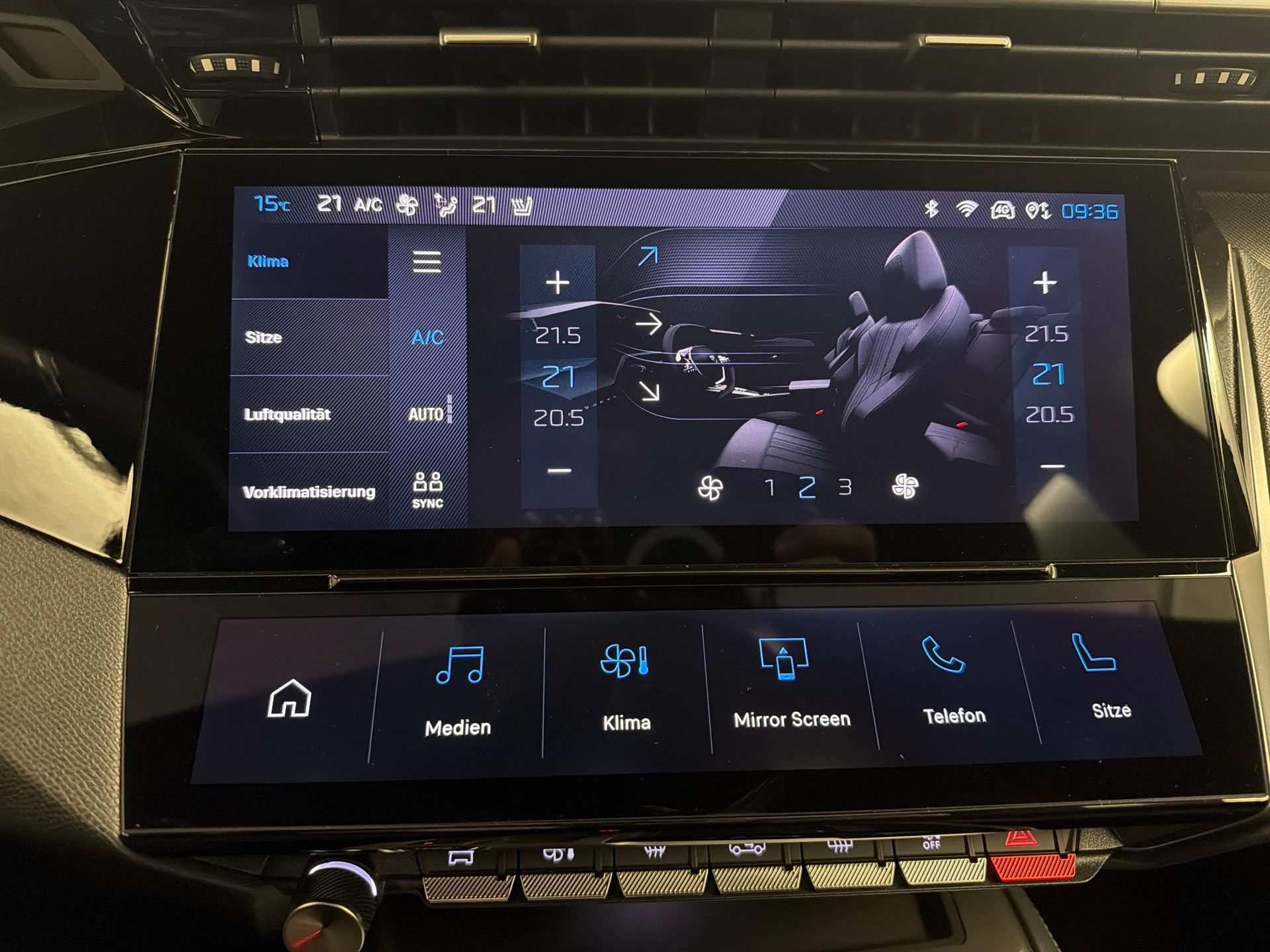 PEUGEOT 308 1.6 PHEV 180 GT-image-16
