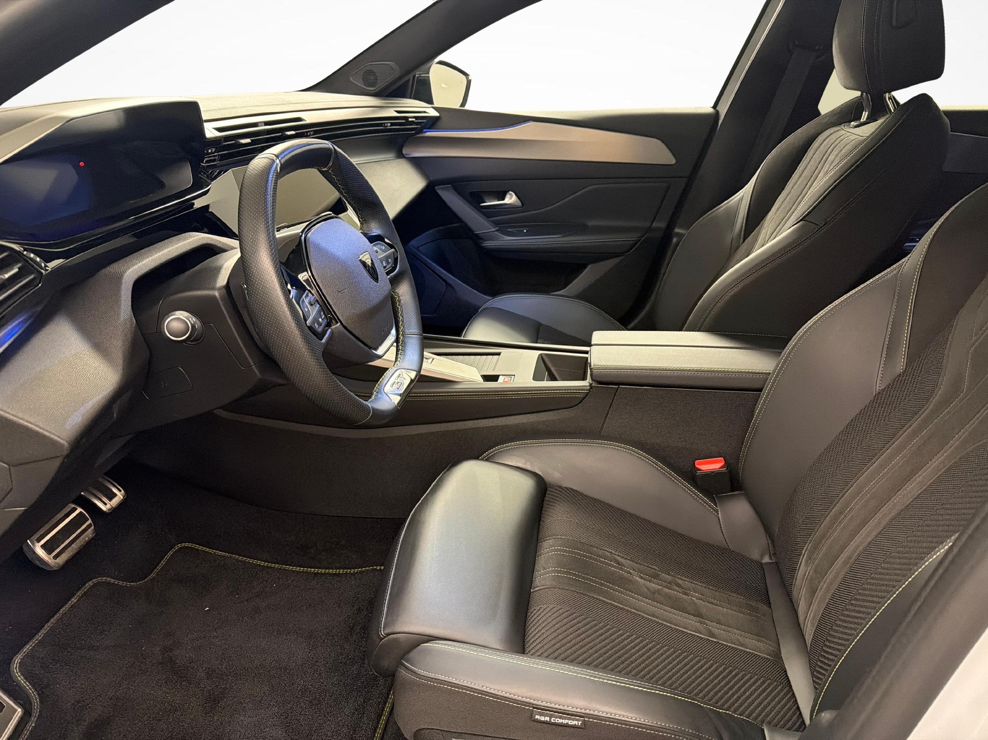 PEUGEOT 308 1.6 PHEV 180 GT-image-10
