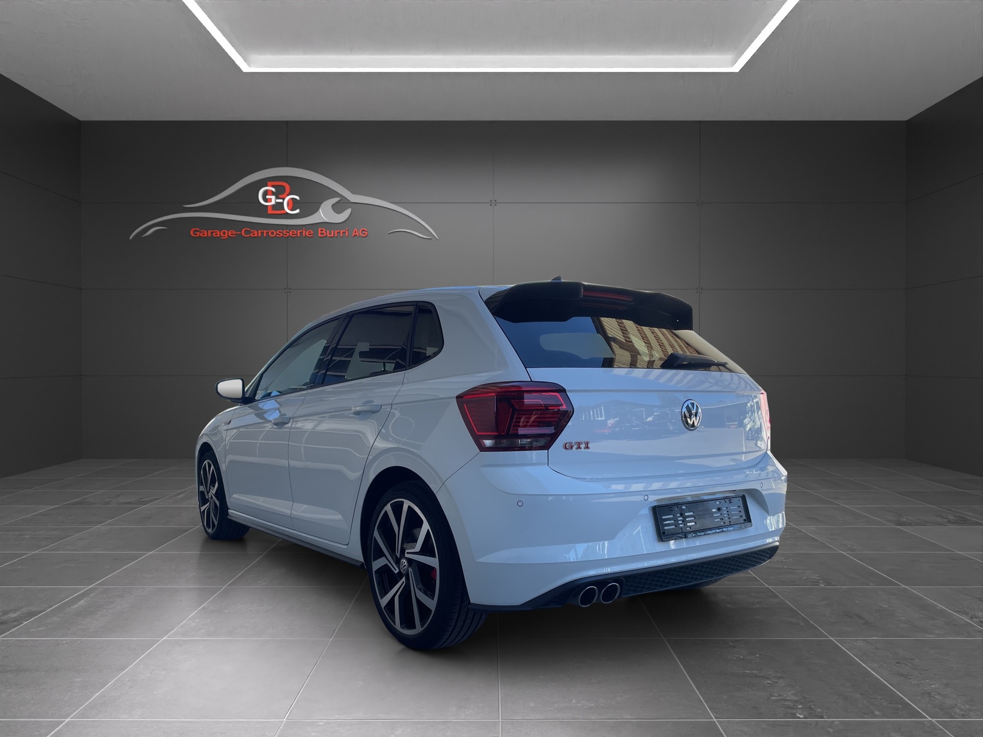 VW Polo 2.0 TSI GTI DSG-image-5