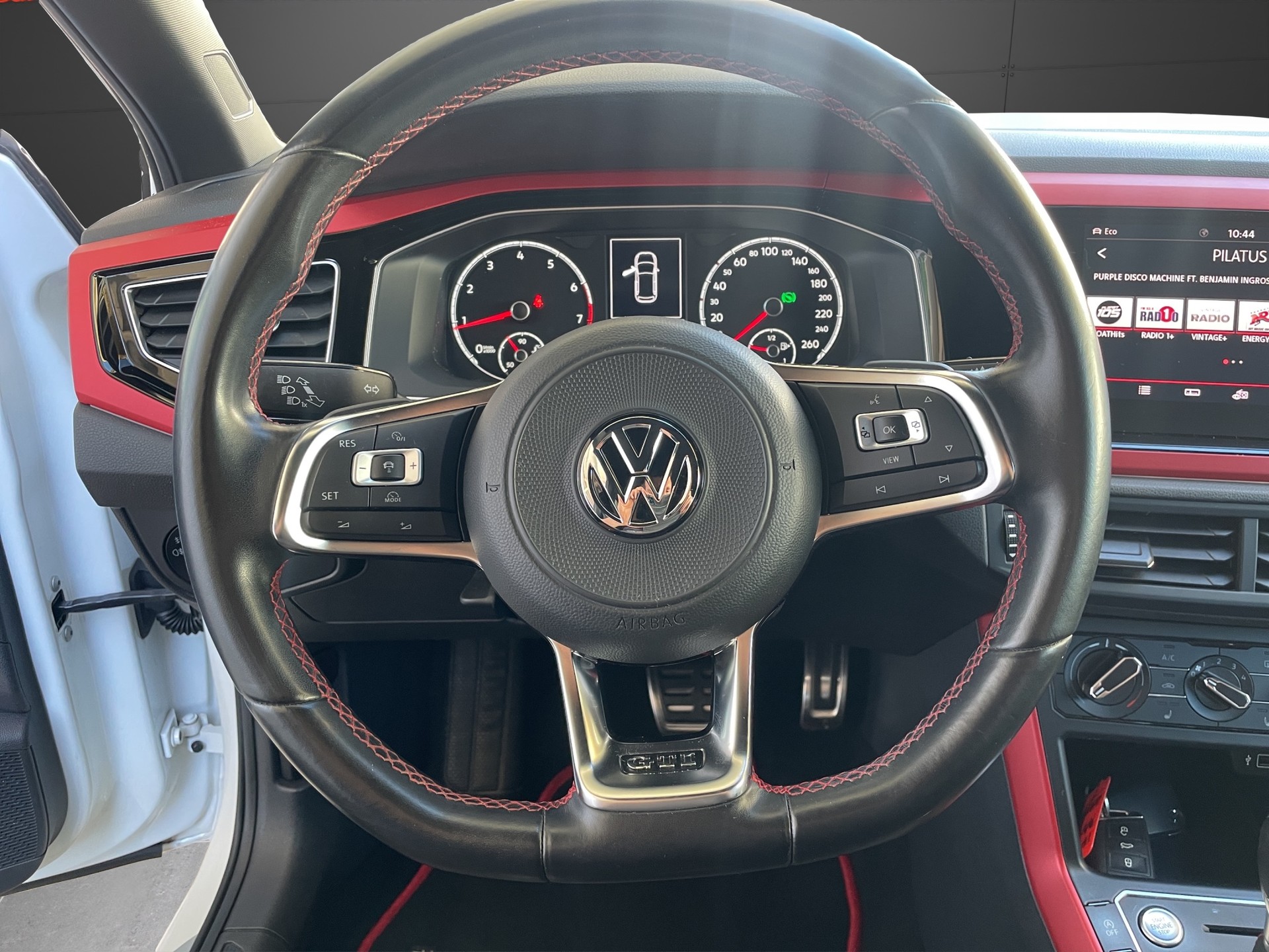VW Polo 2.0 TSI GTI DSG-image-12