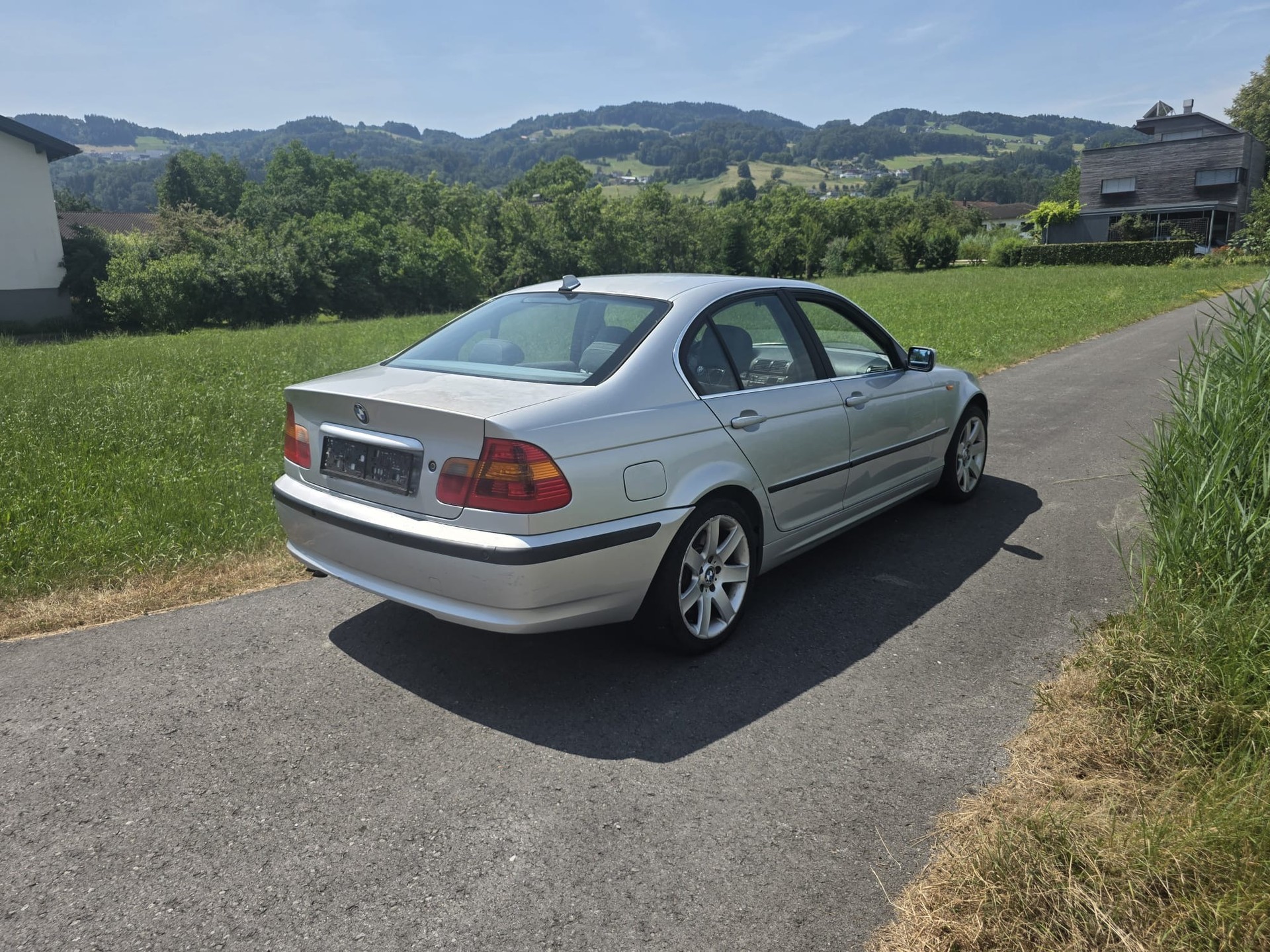 BMW 330xd-image-2
