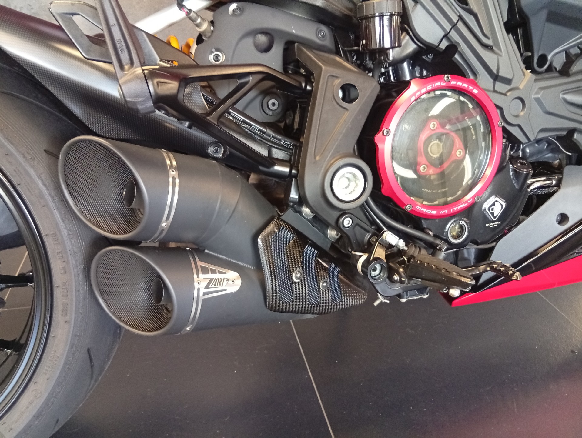 DUCATI Diavel 1260 S-image-7