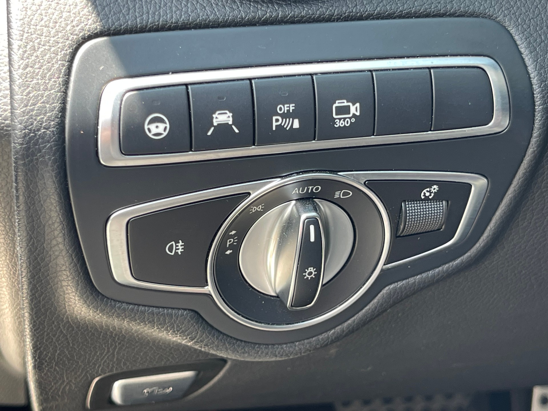 MERCEDES-BENZ GLC 43 AMG 4Matic 9G-Tronic-image-14