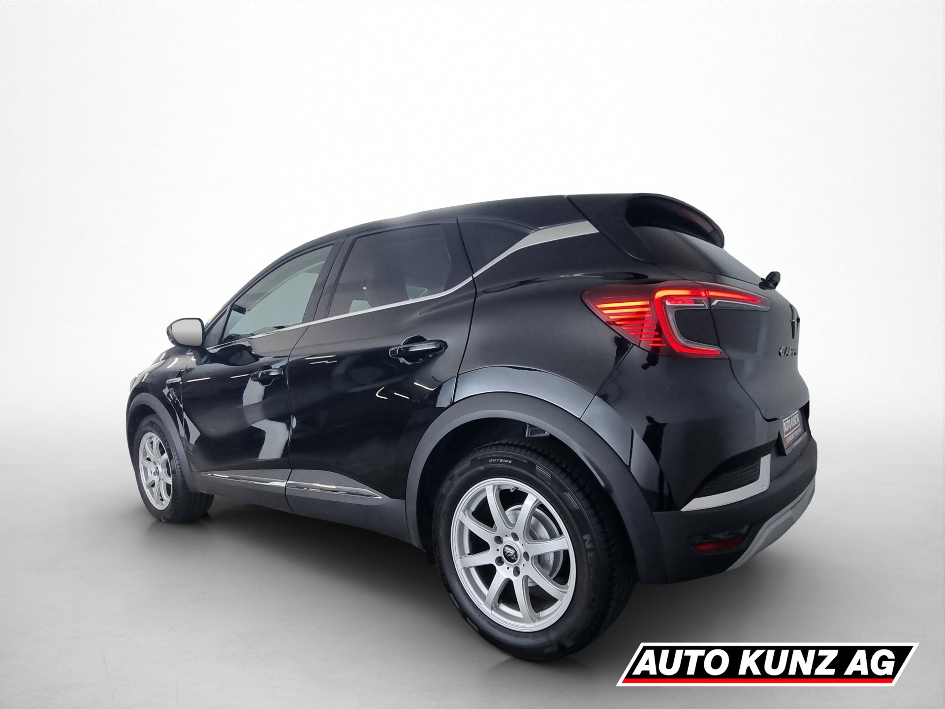 RENAULT Captur 1.3 TCe 140 Zen EDC-showroom-element-3