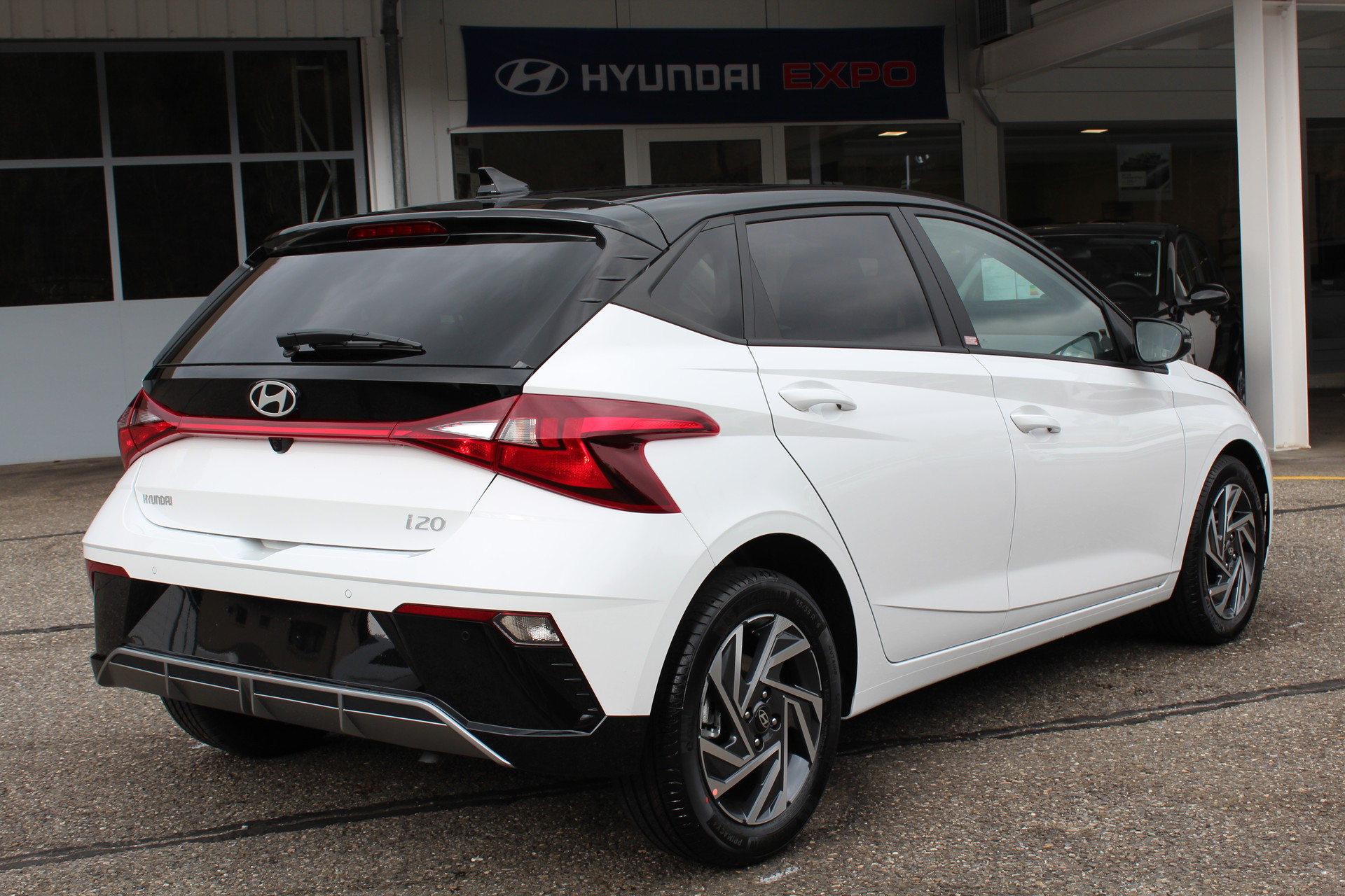 HYUNDAI i20 1.0 T-GDi Amplia DCT 100 PS ( MY25)-image-5
