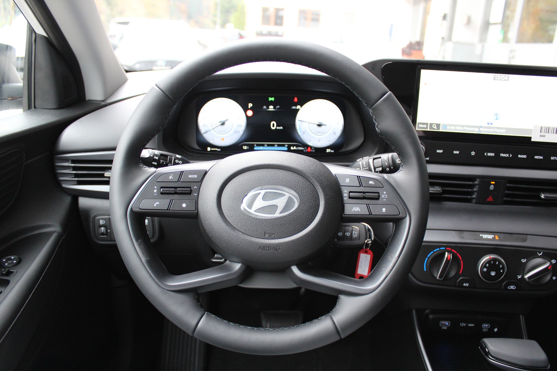 HYUNDAI i20 1.0 T-GDi Amplia DCT 100 PS ( MY25)-image-10