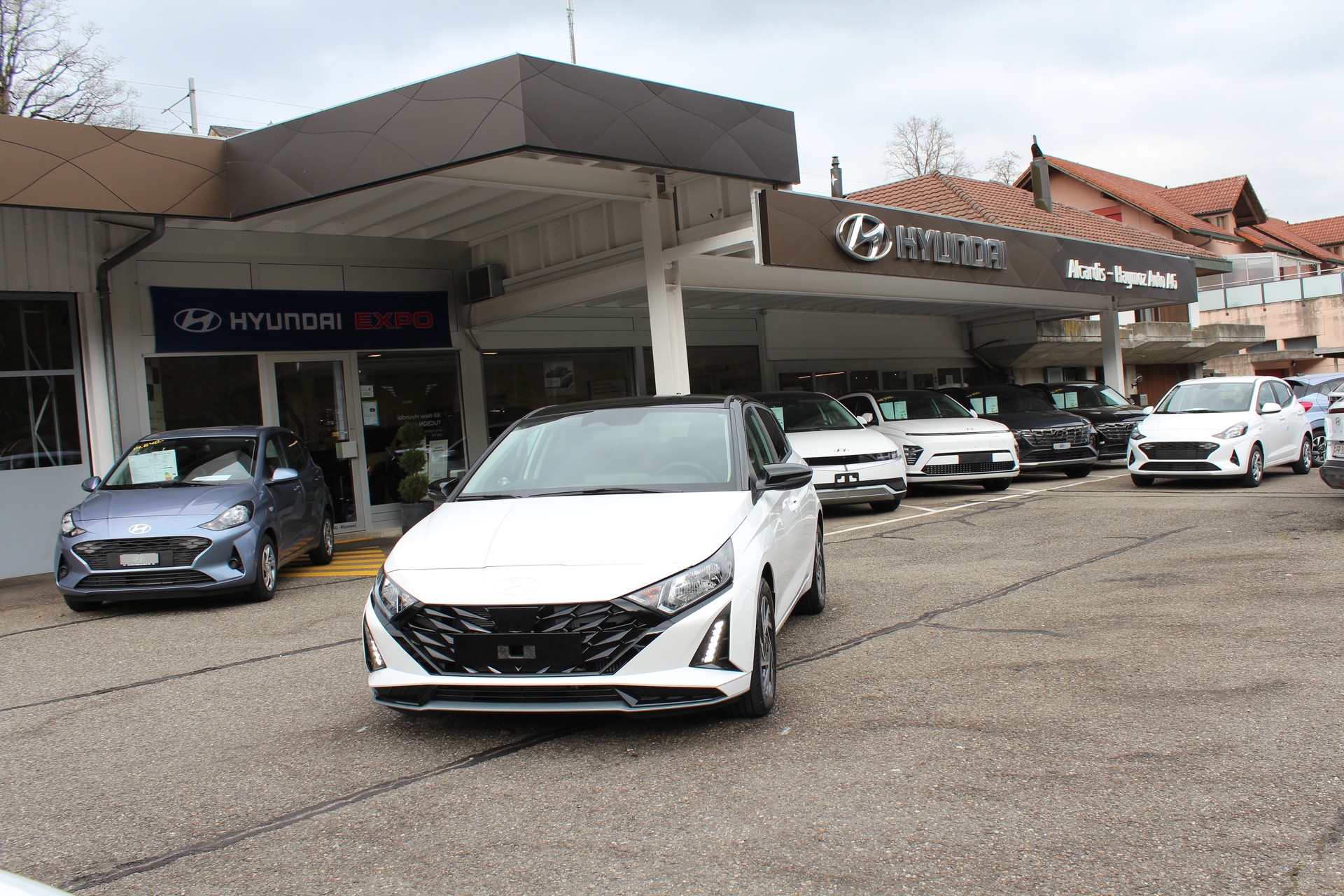 HYUNDAI i20 1.0 T-GDi Amplia DCT 100 PS ( MY25)-image-0