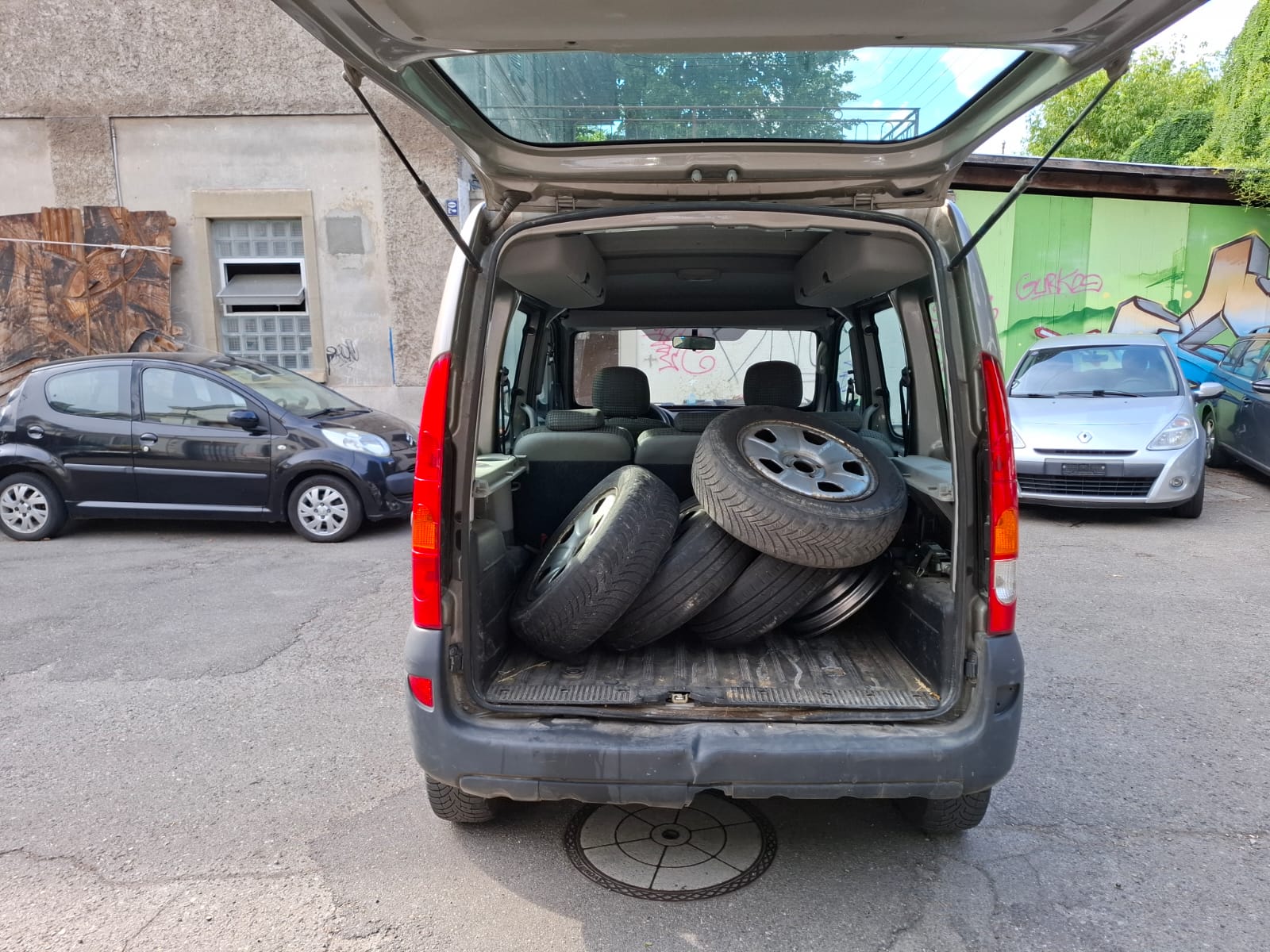 RENAULT Kangoo 1.6 16V Expression 4x4-image-4