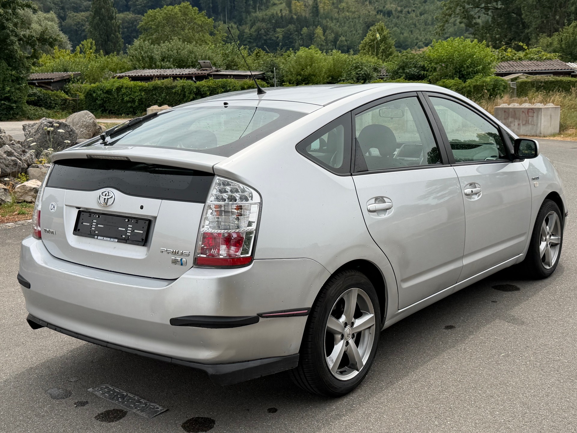 TOYOTA Prius 1.5 16V Hybrid Edition-image-5
