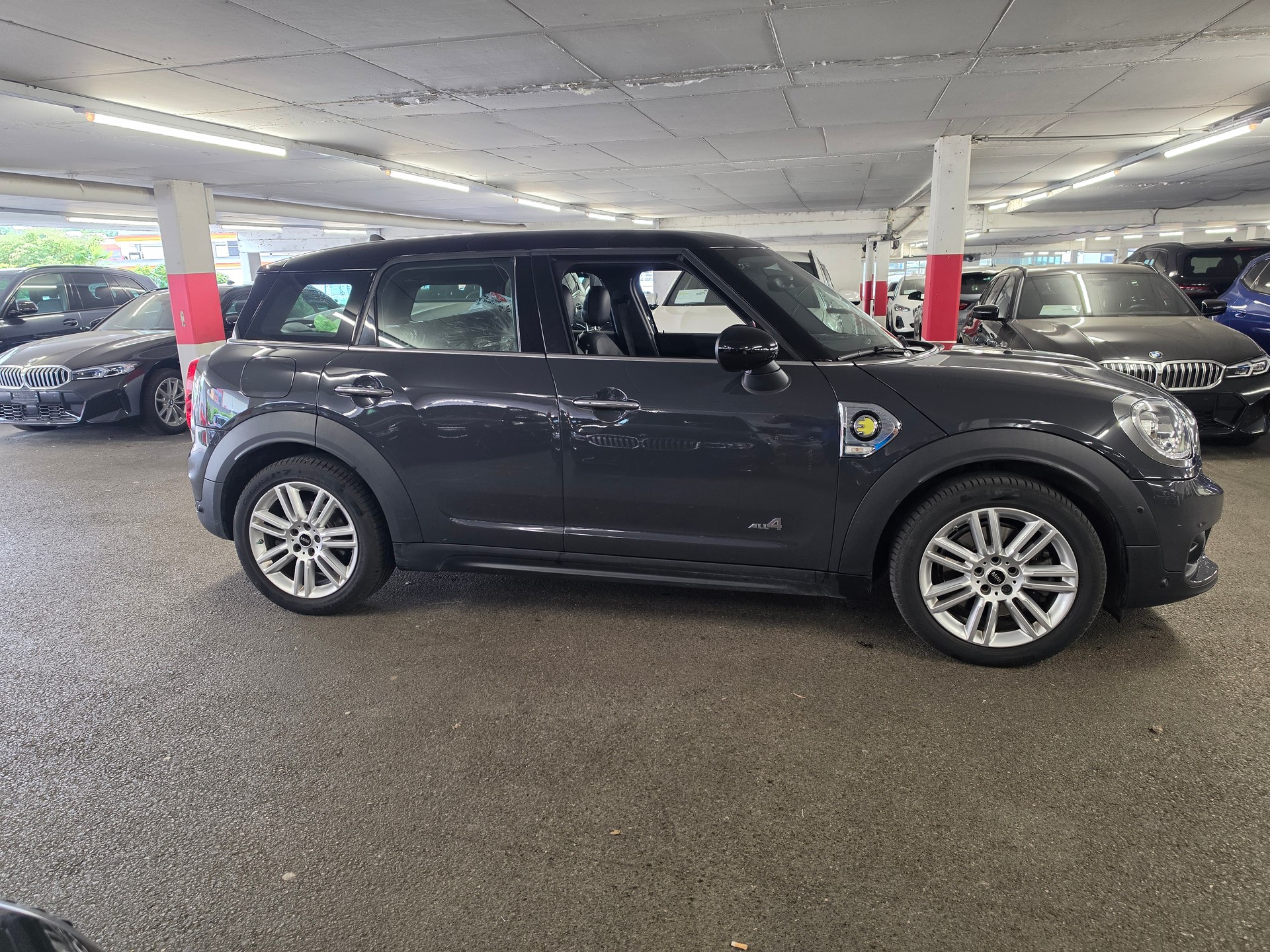 MINI Countryman Cooper S E ALL4 Steptronic-image-2