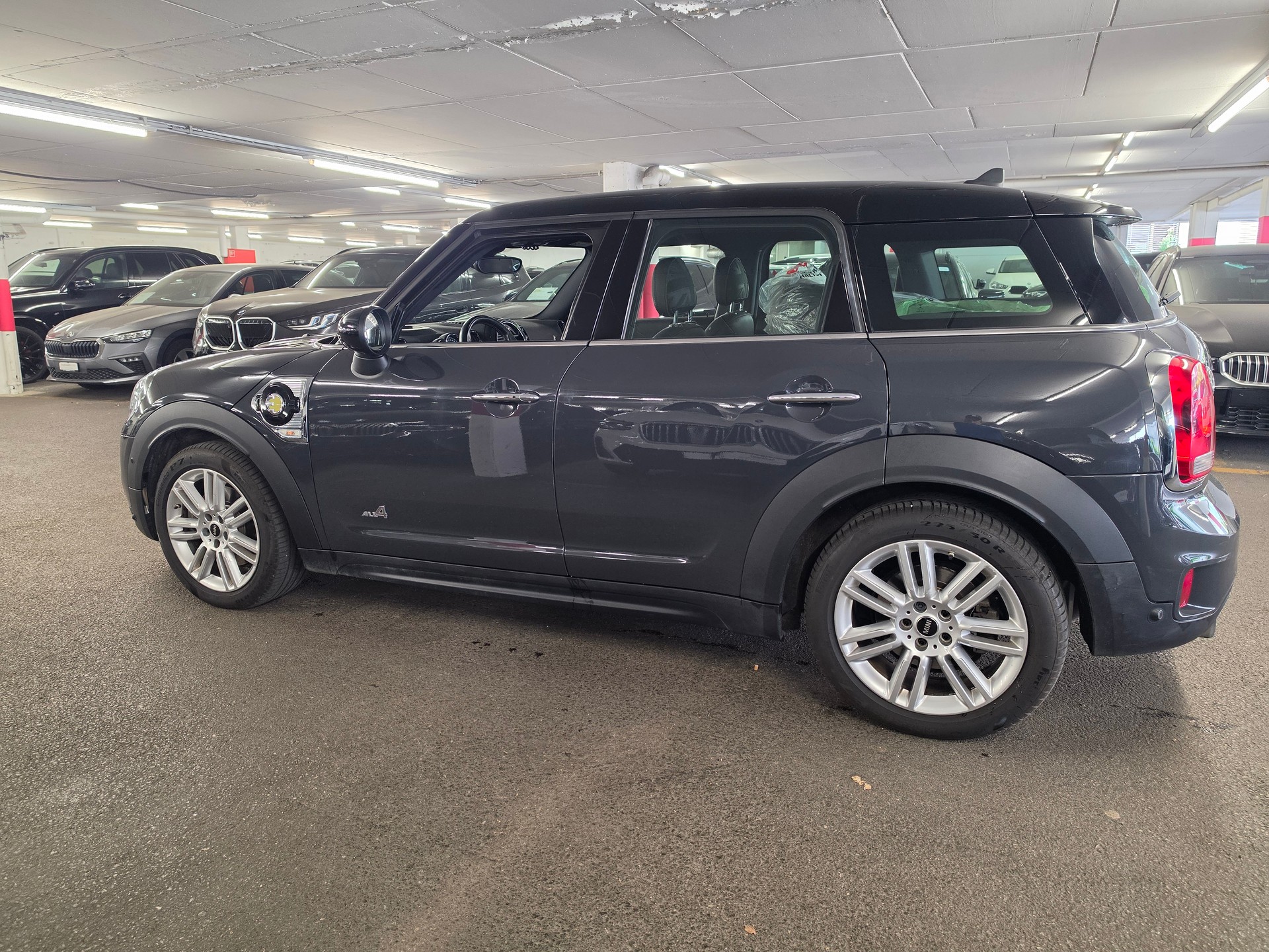 MINI Countryman Cooper S E ALL4 Steptronic-image-4
