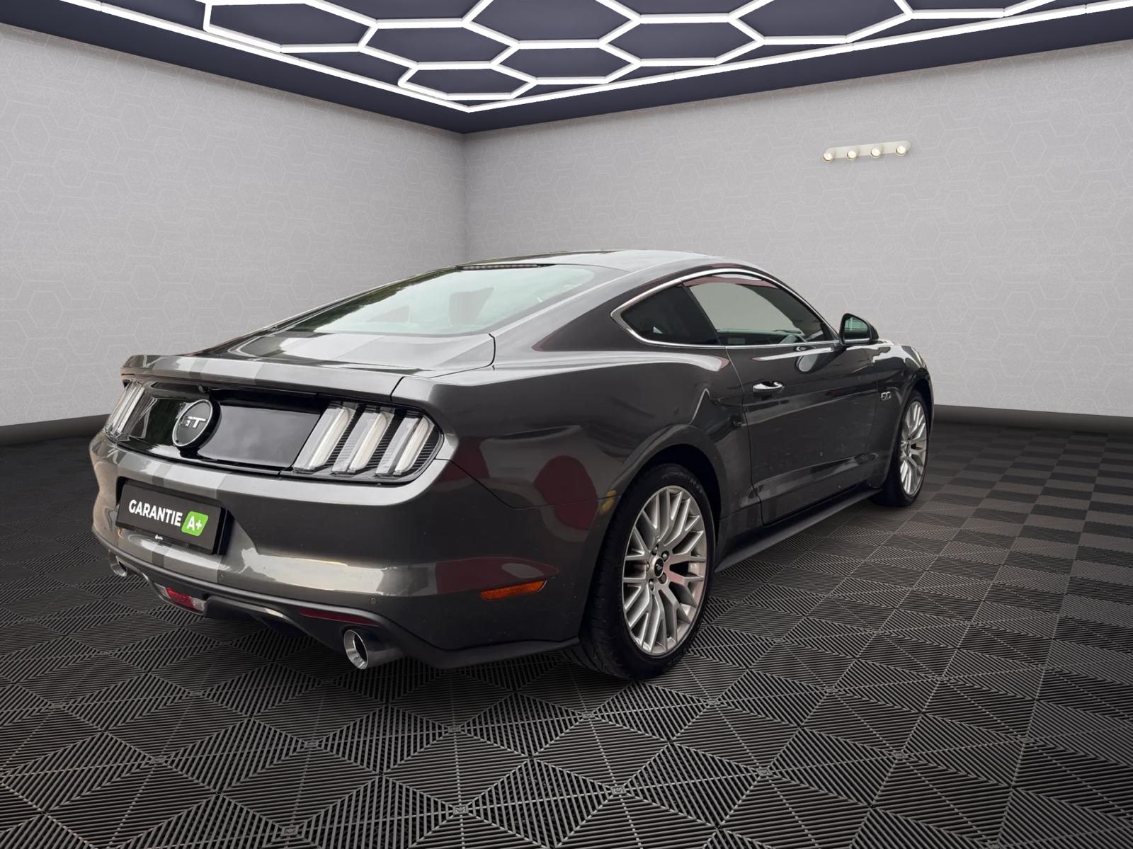 FORD Mustang Fastback 5.0 V8 GT-image-4