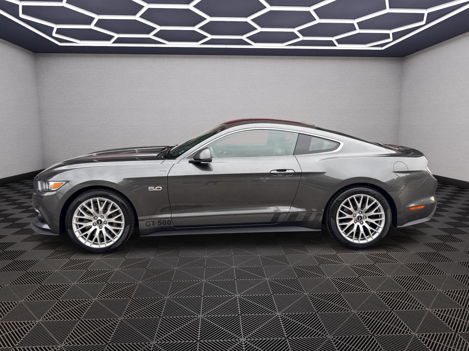FORD Mustang Fastback 5.0 V8 GT-image-2