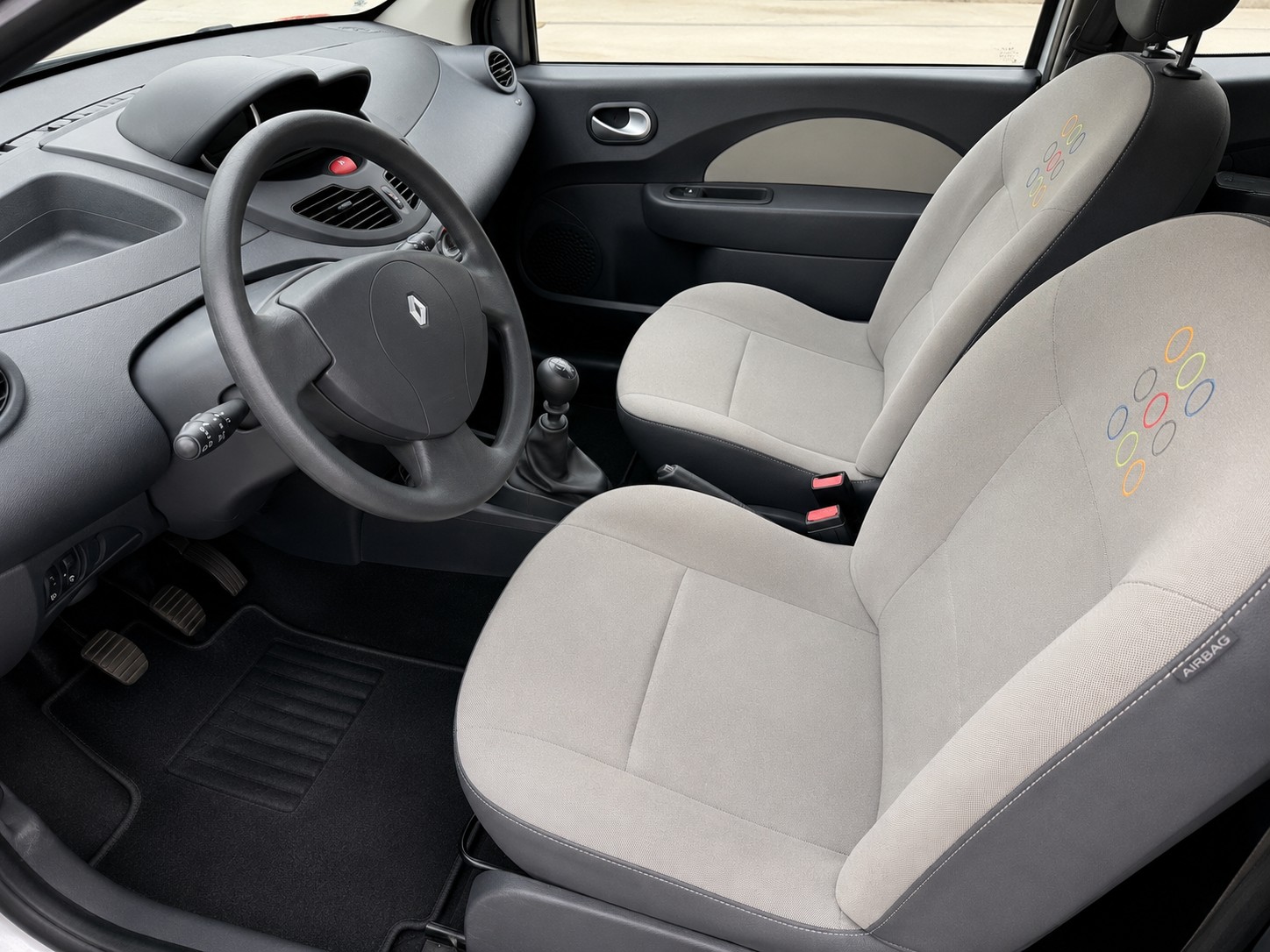 RENAULT Twingo 1.2 16V Expression-image-6