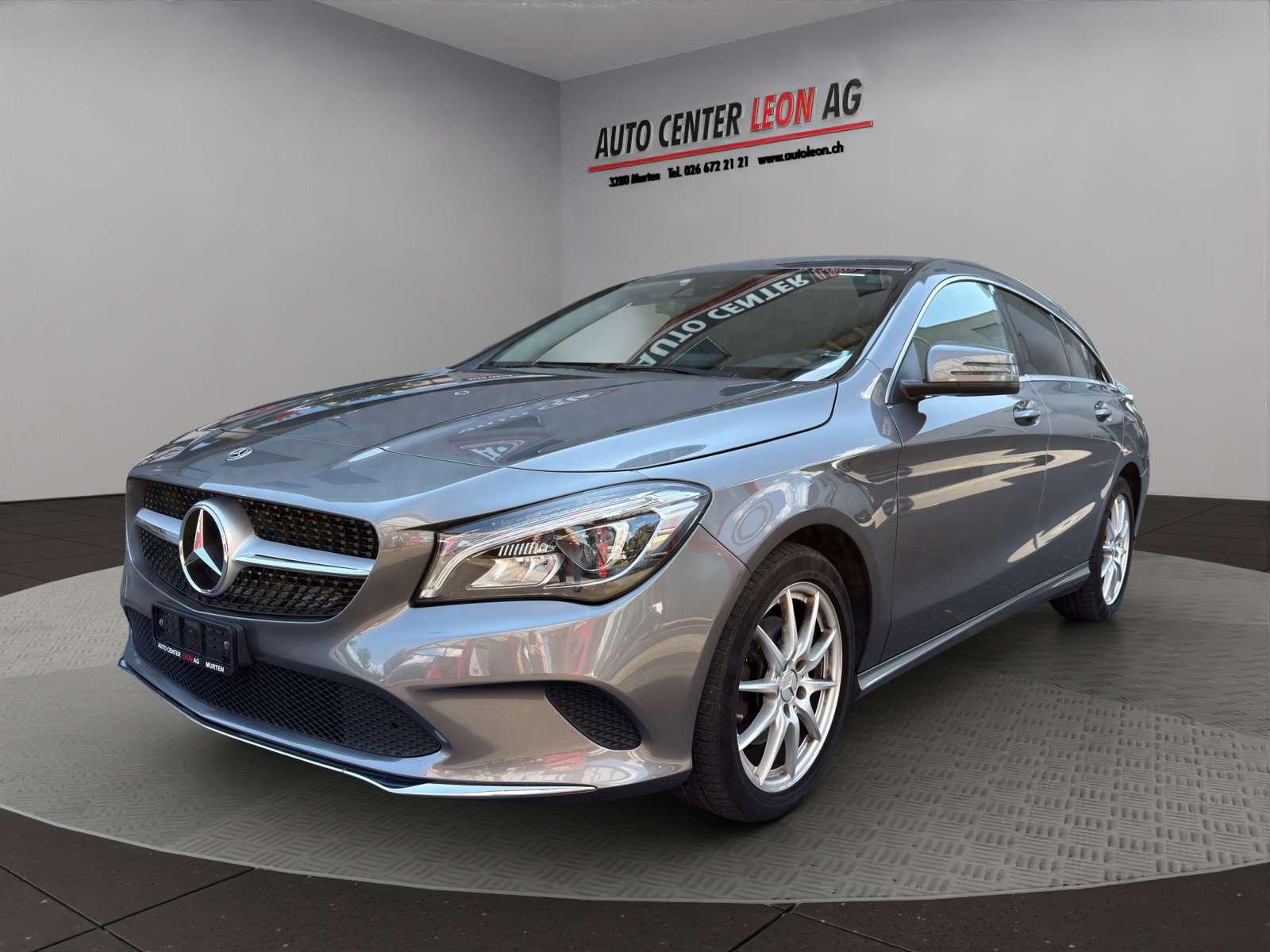 MERCEDES-BENZ CLA Shooting Brake 200 d-showroom-element-1