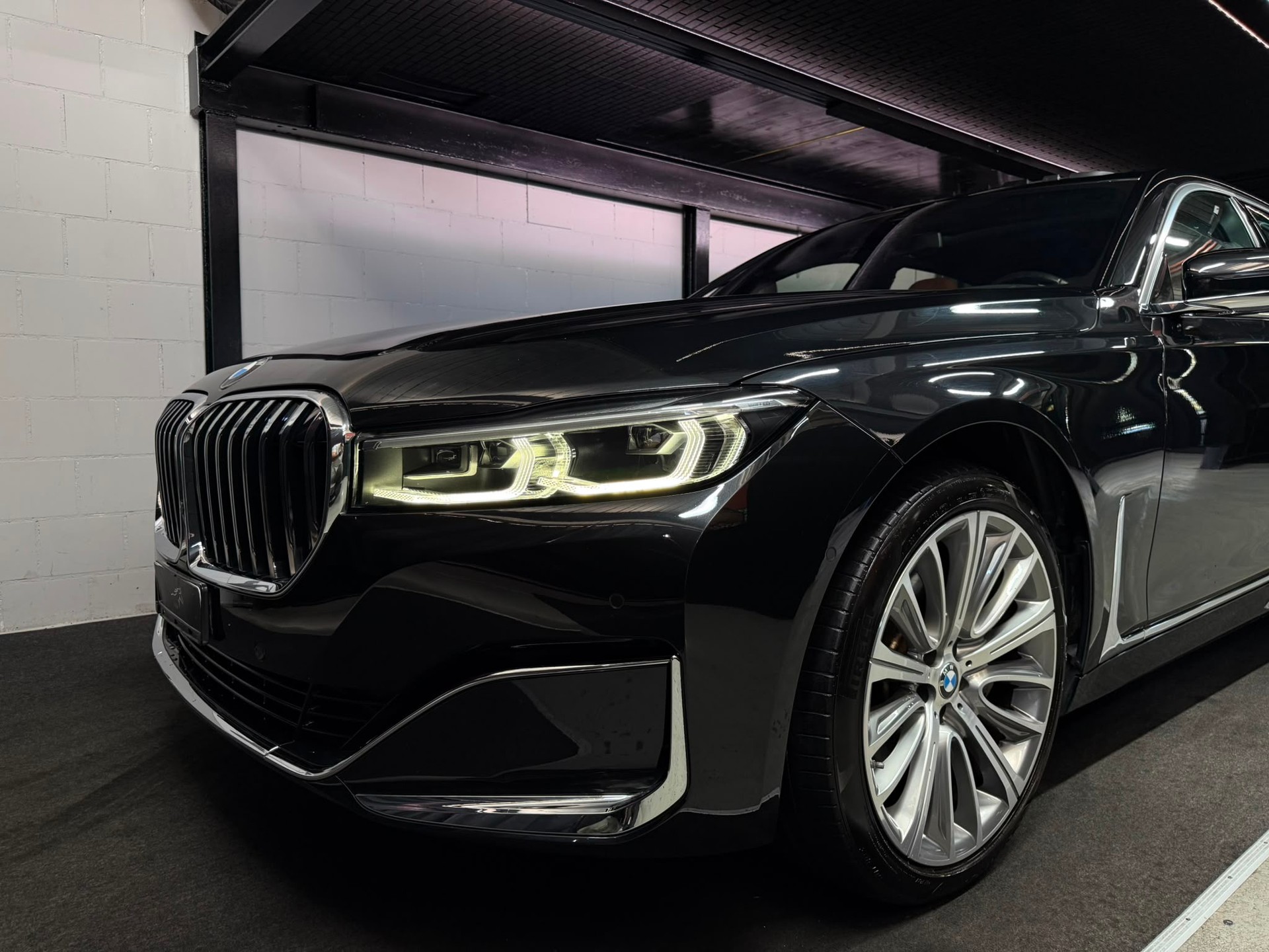 BMW 730Ld xDrive 48V Steptronic /Exclusive 4-Seat Executive Lounge-image-2