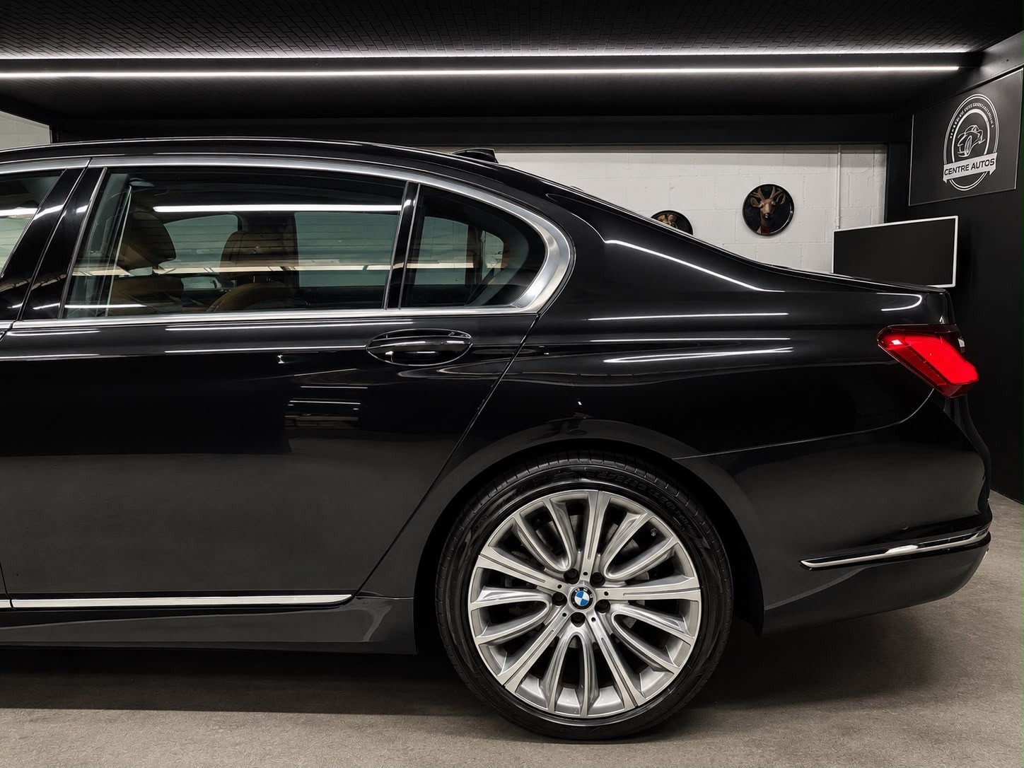 BMW 730Ld xDrive 48V Steptronic /Exclusive 4-Seat Executive Lounge-image-7