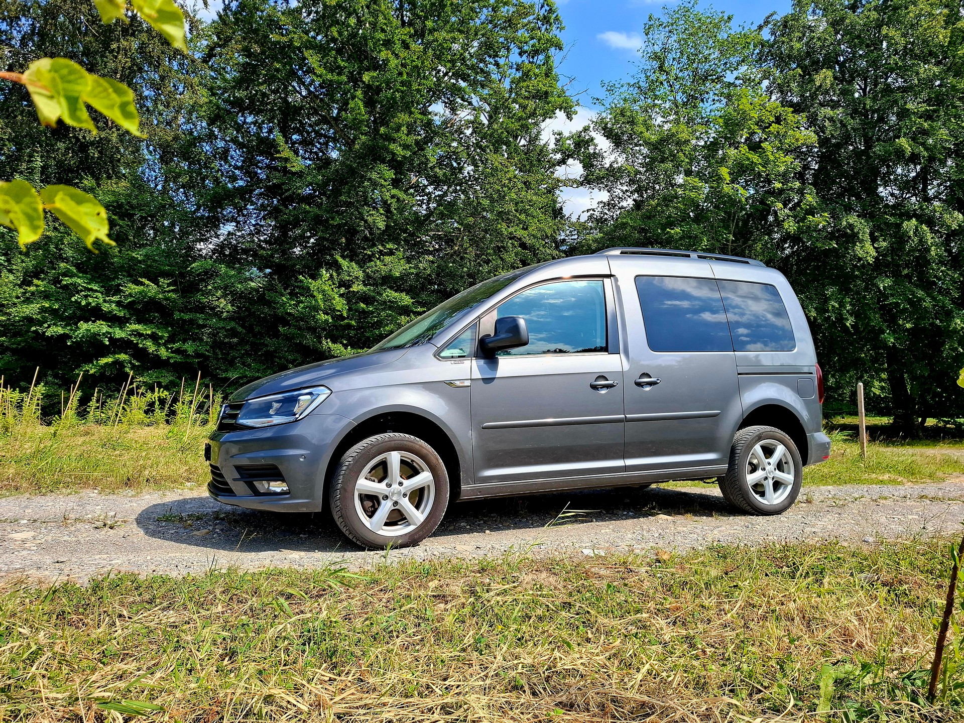 VW 2.0 TDI 150 Comfortline DSG 4m-image-0