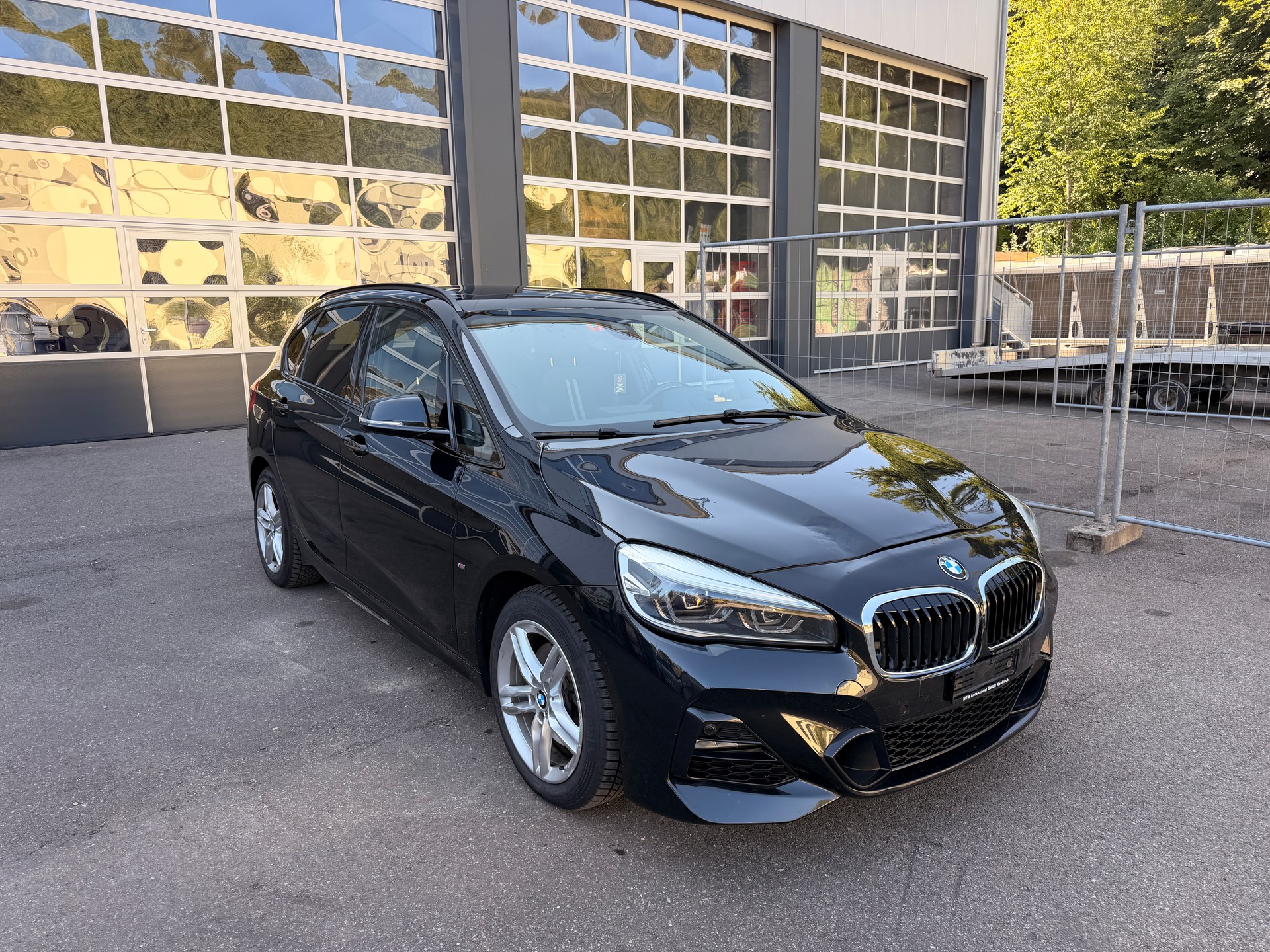 BMW 218d xDrive Active Tourer Steptronic M Sport-showroom-element-2