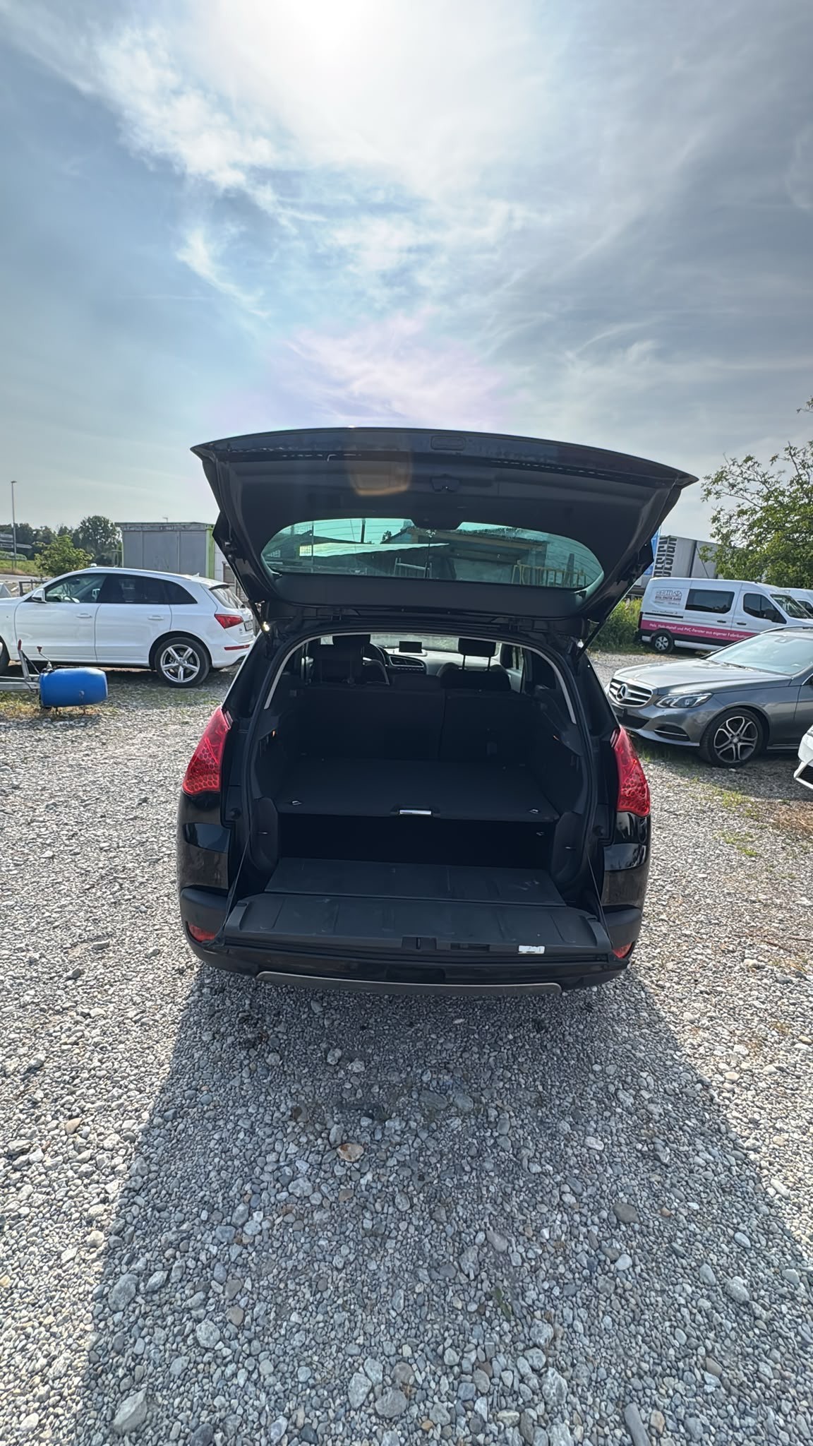PEUGEOT 3008 1.6 16V T Allure Tiptronic-image-3