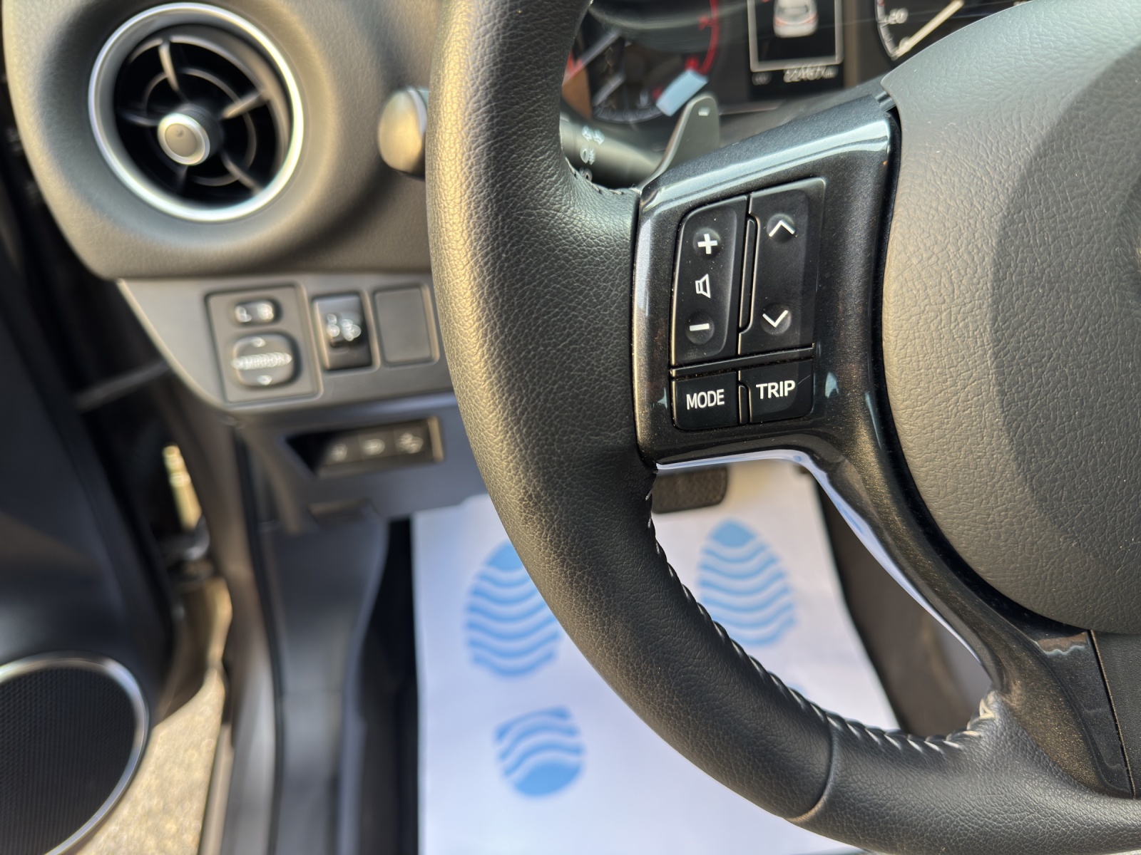 TOYOTA Yaris 1.5 Y20 1.5 VVT-i Edition 20 Automatik | 2019 | Nur 22’000 km | 1. Schweizer Hand | Frisch ab MFK & Service-image-24