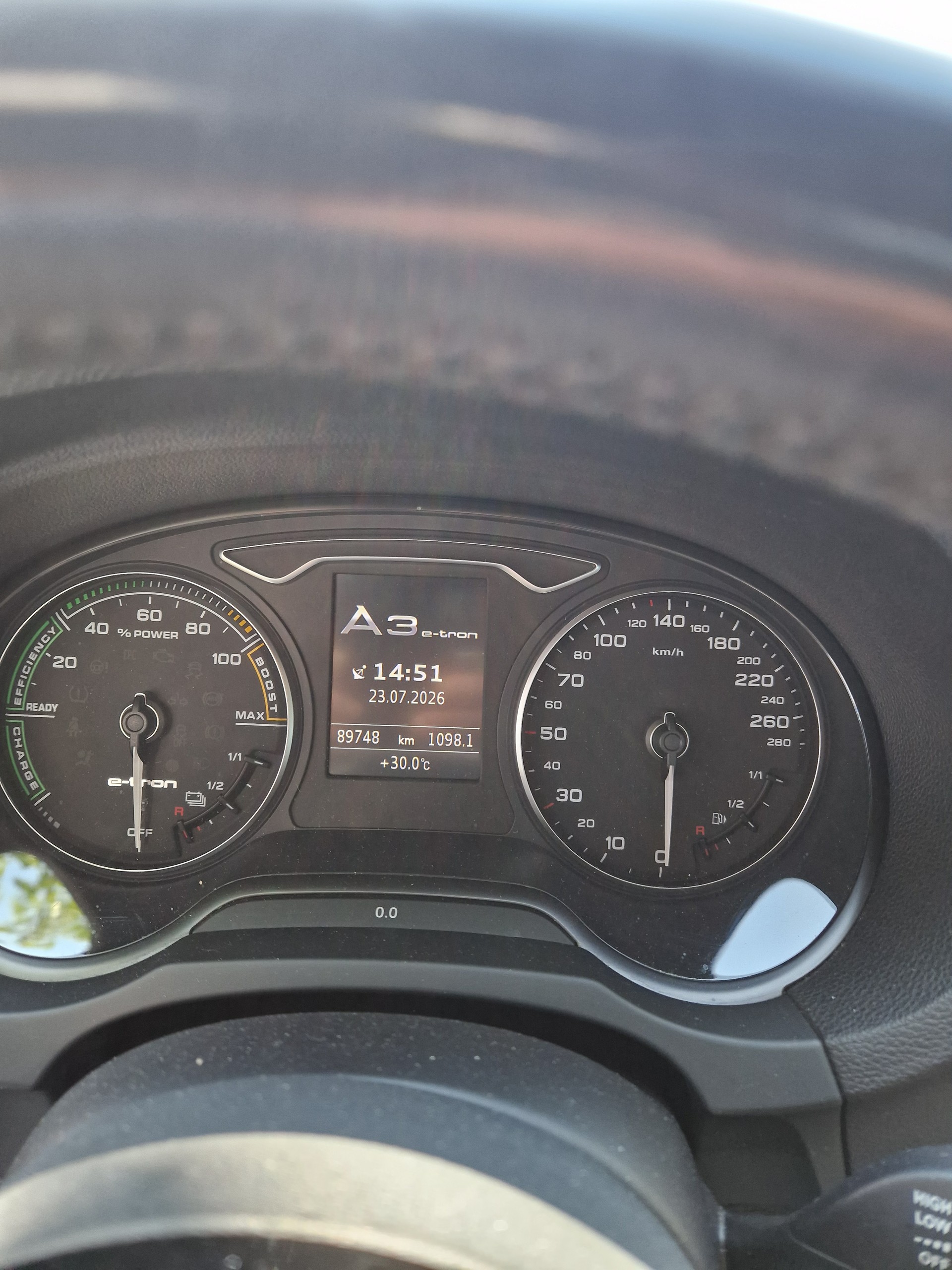 AUDI A3 Sportback 1.4 e-tron Ambition S-tronic-image-7