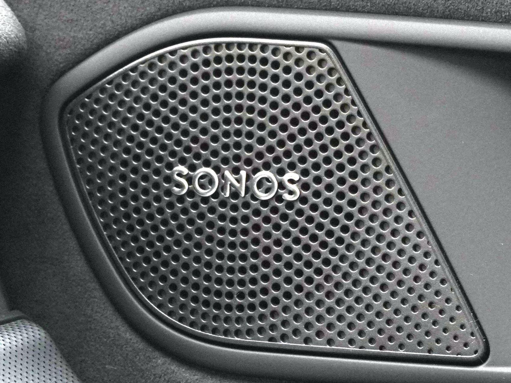 AUDI Q3 Sportback 2.0 TFSI S line quattro S-Tronic-image-12