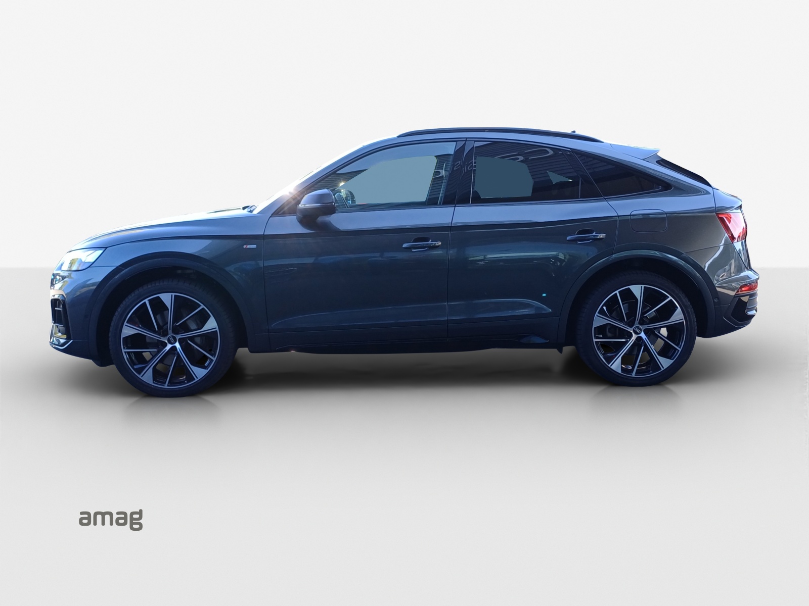 AUDI Q5 Sportback 55 TFSI e PHEV S line quattro S-tronic-image-1