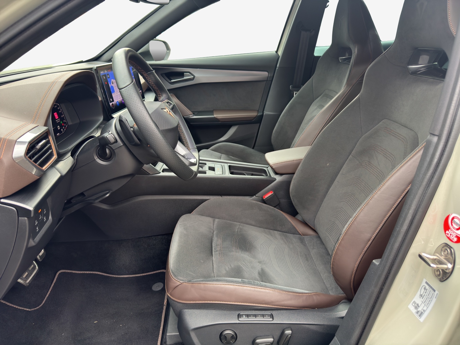 CUPRA Formentor 2.5TSI VZ5 Taiga Grey 4Drive DSG-image-7