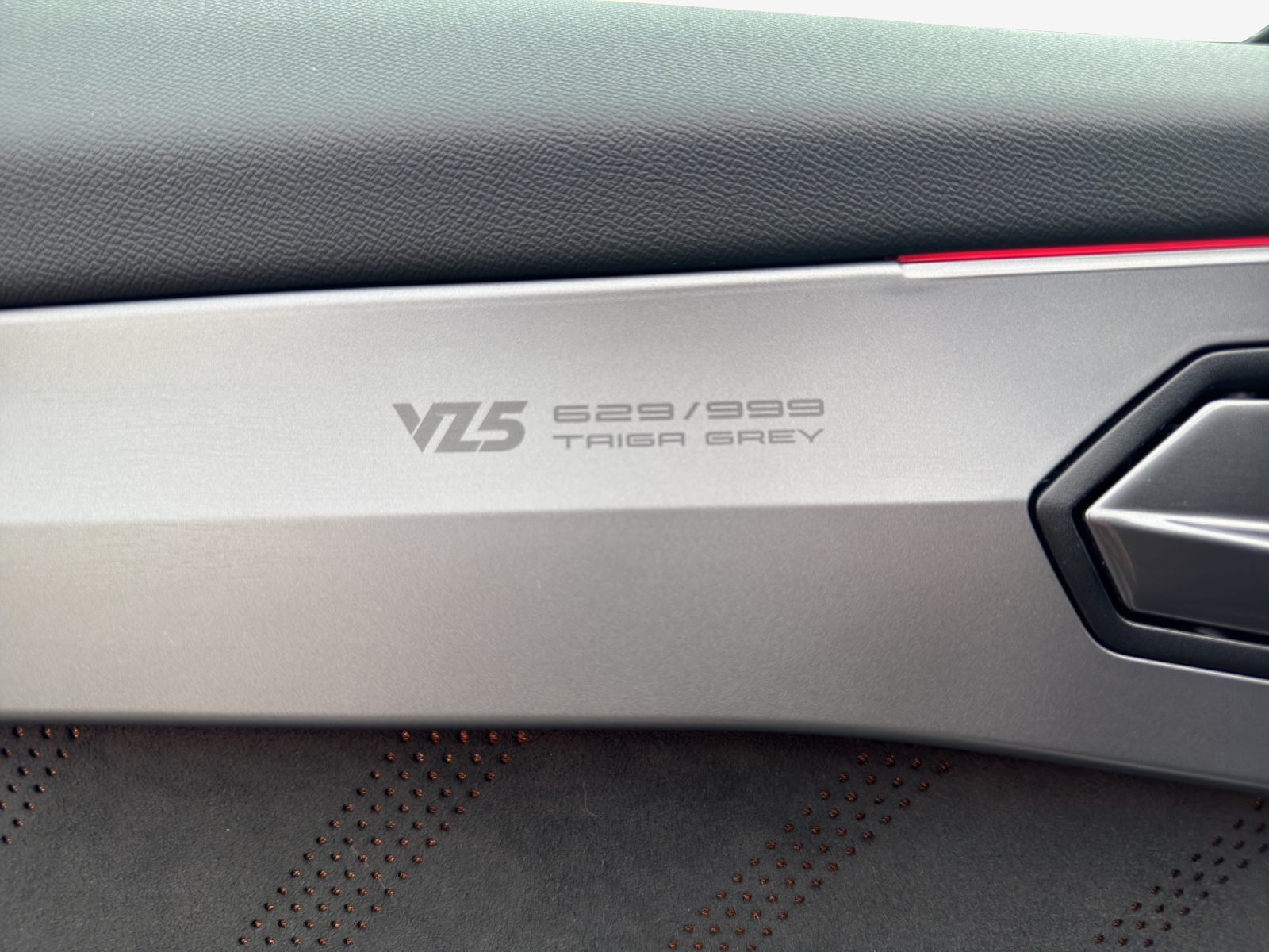 CUPRA Formentor 2.5TSI VZ5 Taiga Grey 4Drive DSG-image-13