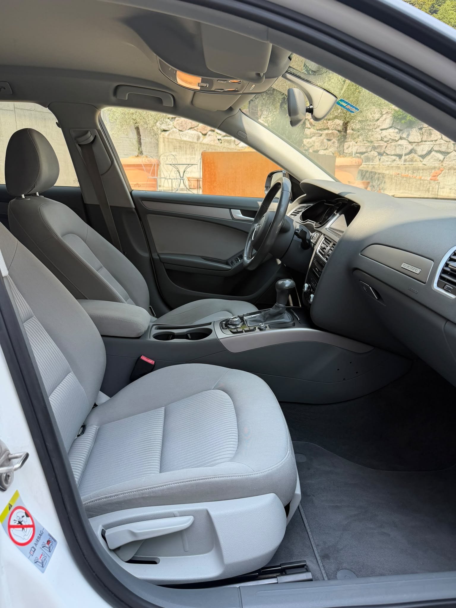 AUDI A4 Avant 2.0 TDI quattro S-tronic-image-7